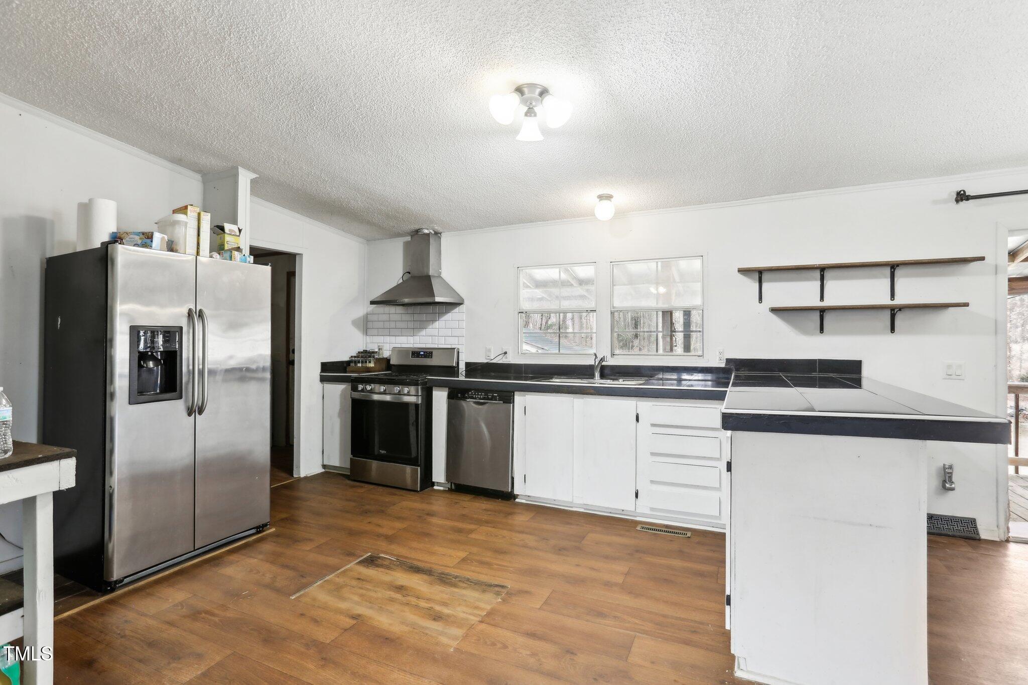 492 Perry Road Property Photo