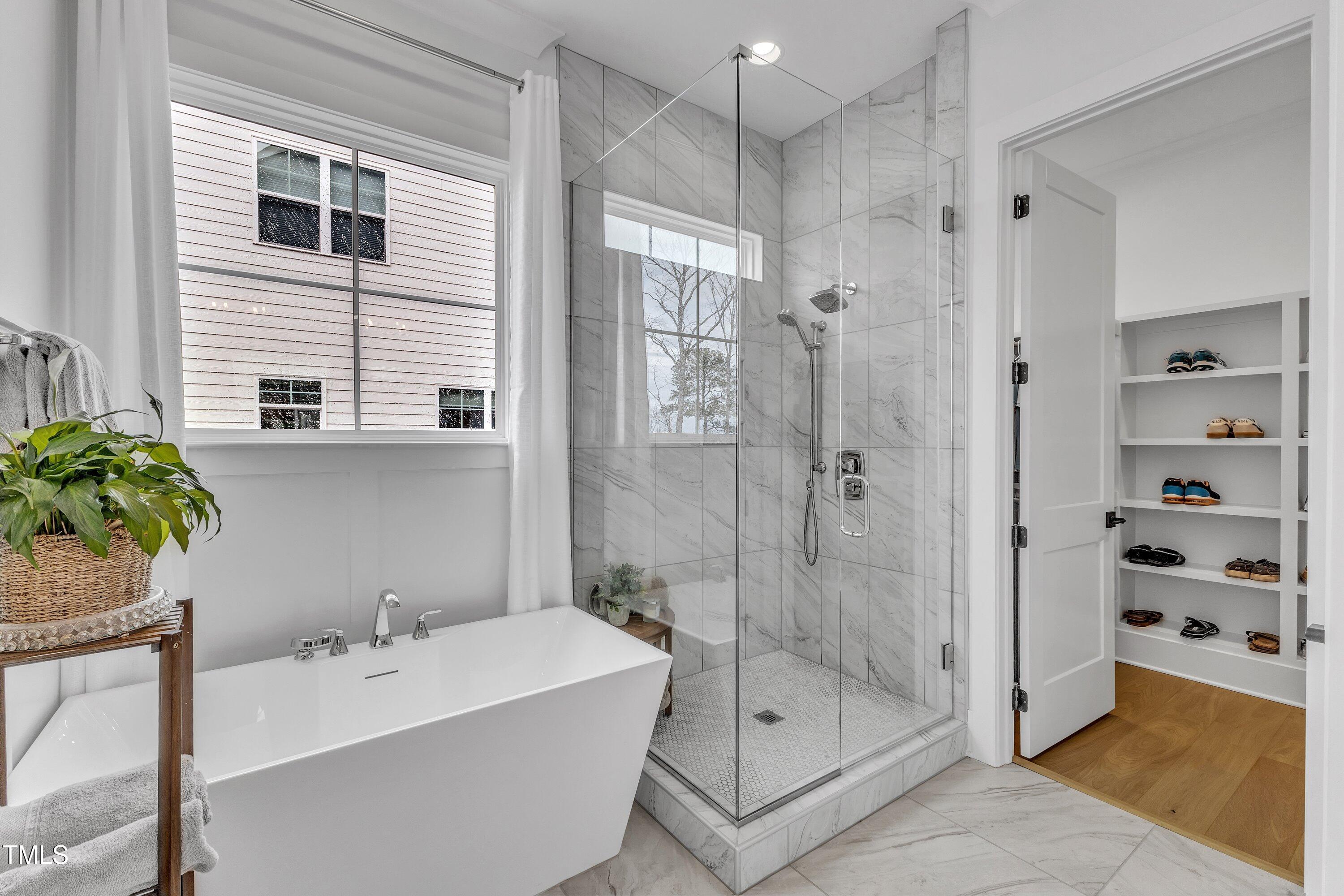 112 Sire Court Property Photo 40