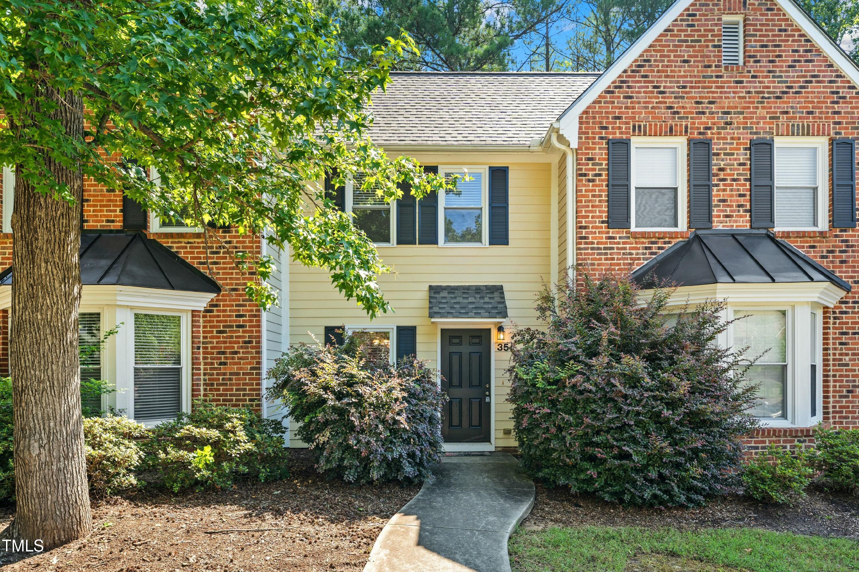 35 Forest Glen Drive Property Photo