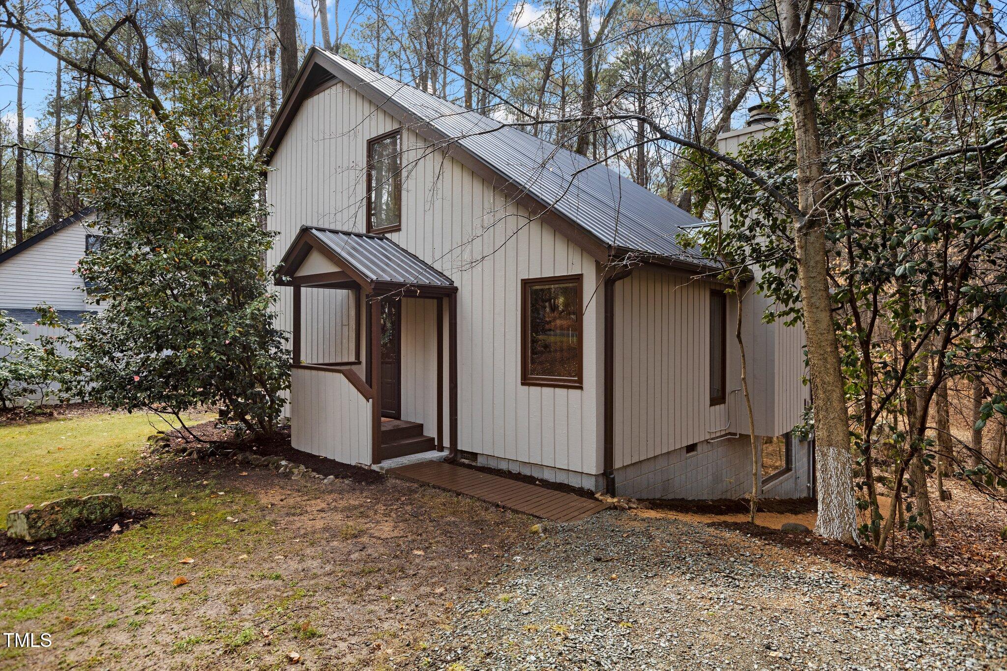 864 Shadylawn Road Property Photo