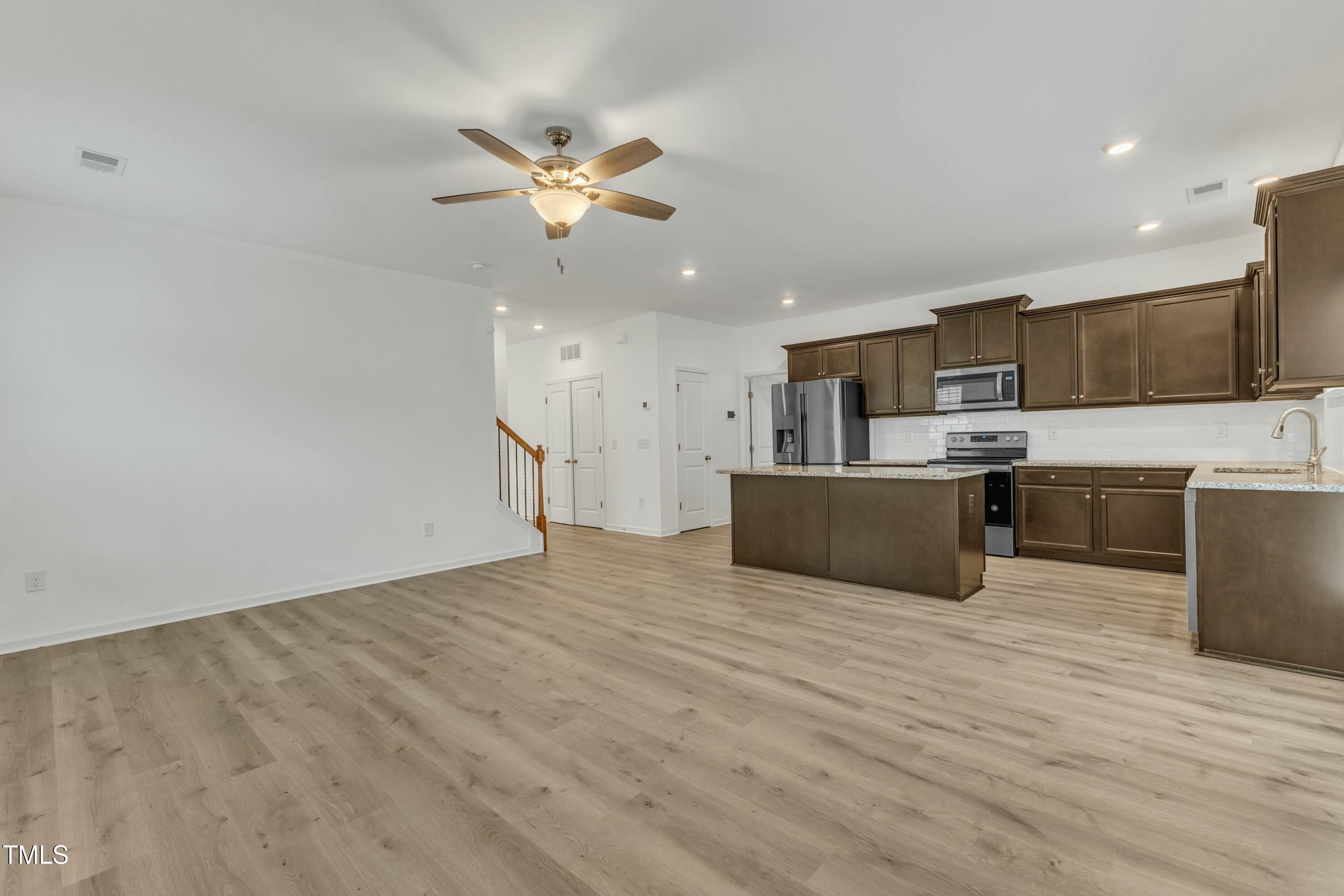 2728 Spring Valley Drive Property Photo 17