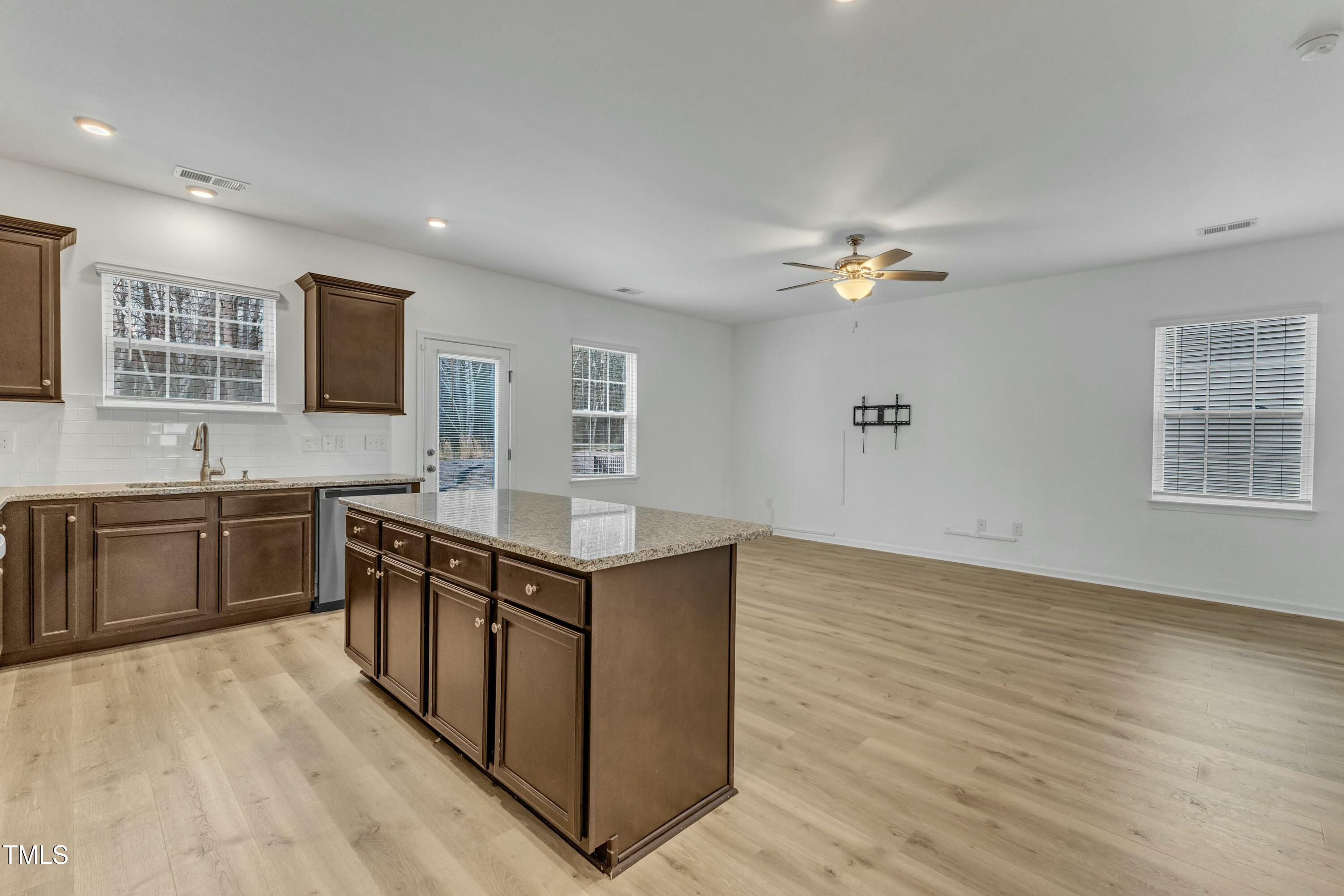2728 Spring Valley Drive Property Photo 25