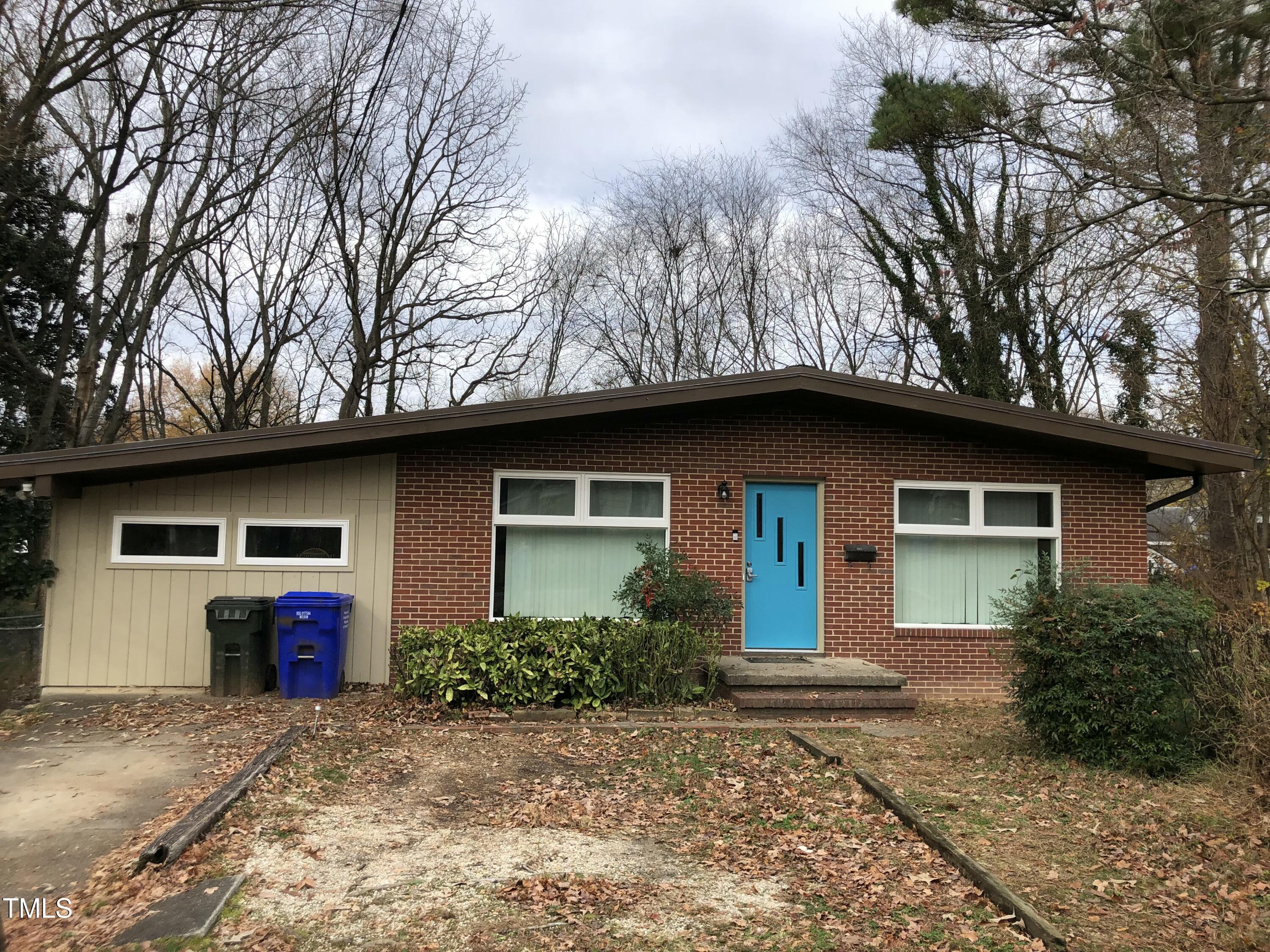 112 Noble Street Property Photo