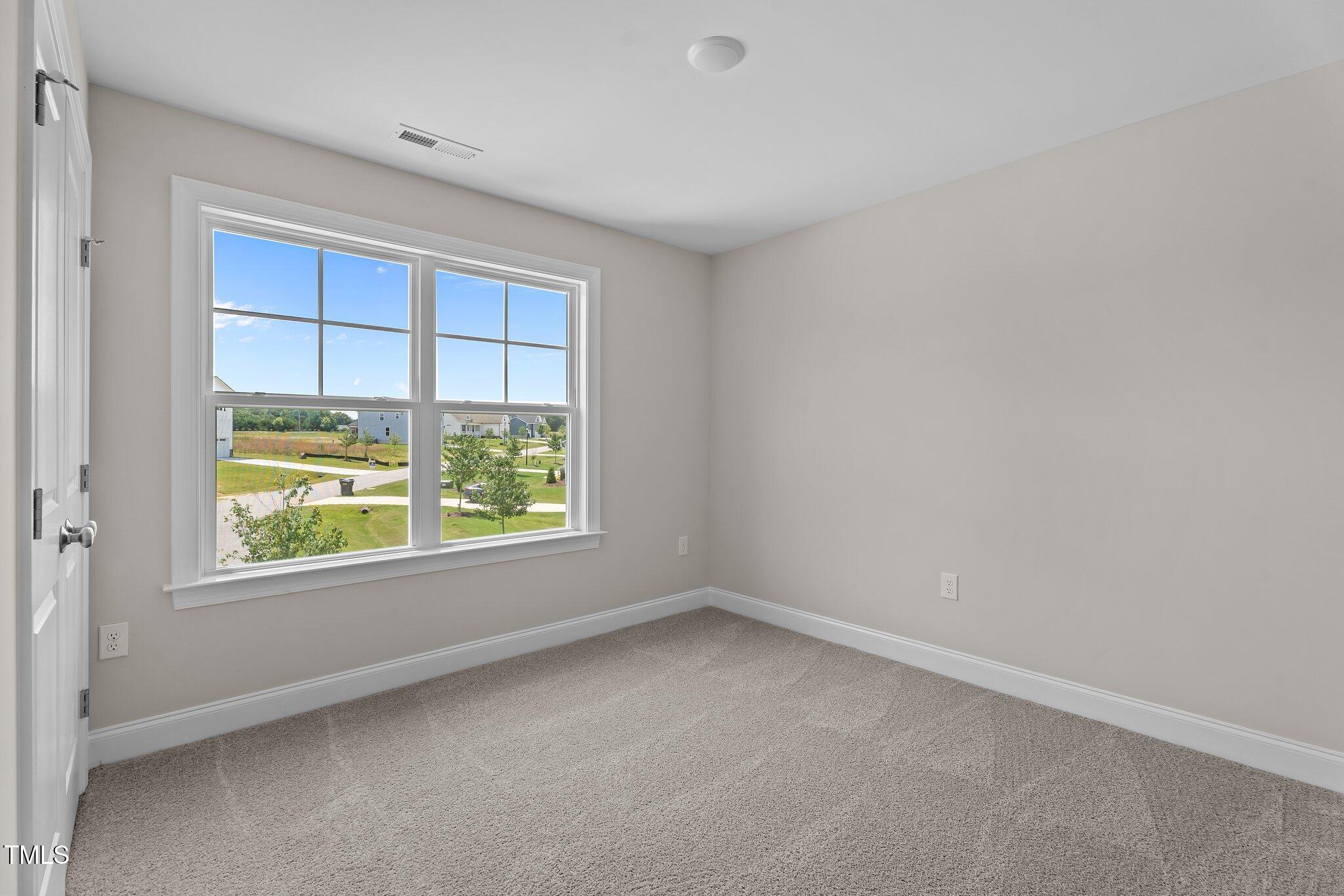 20 Diamond Creek Drive Property Photo 18