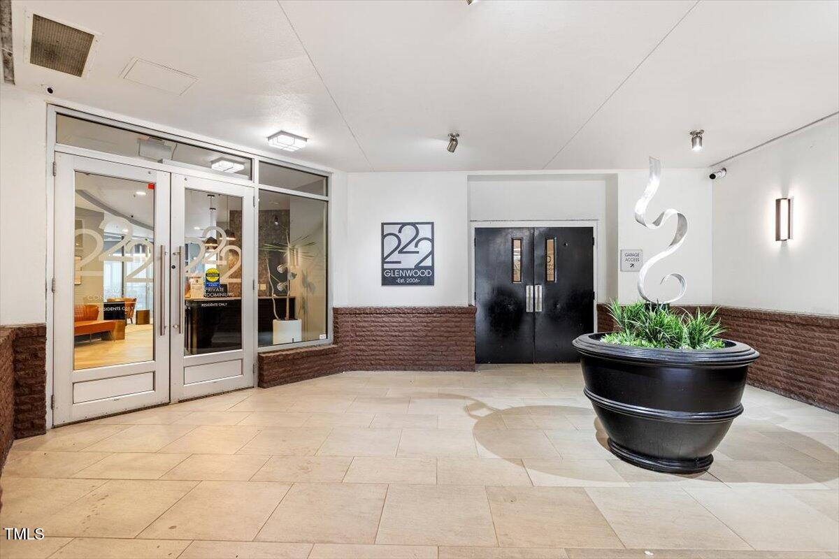 222 Glenwood Avenue # 218