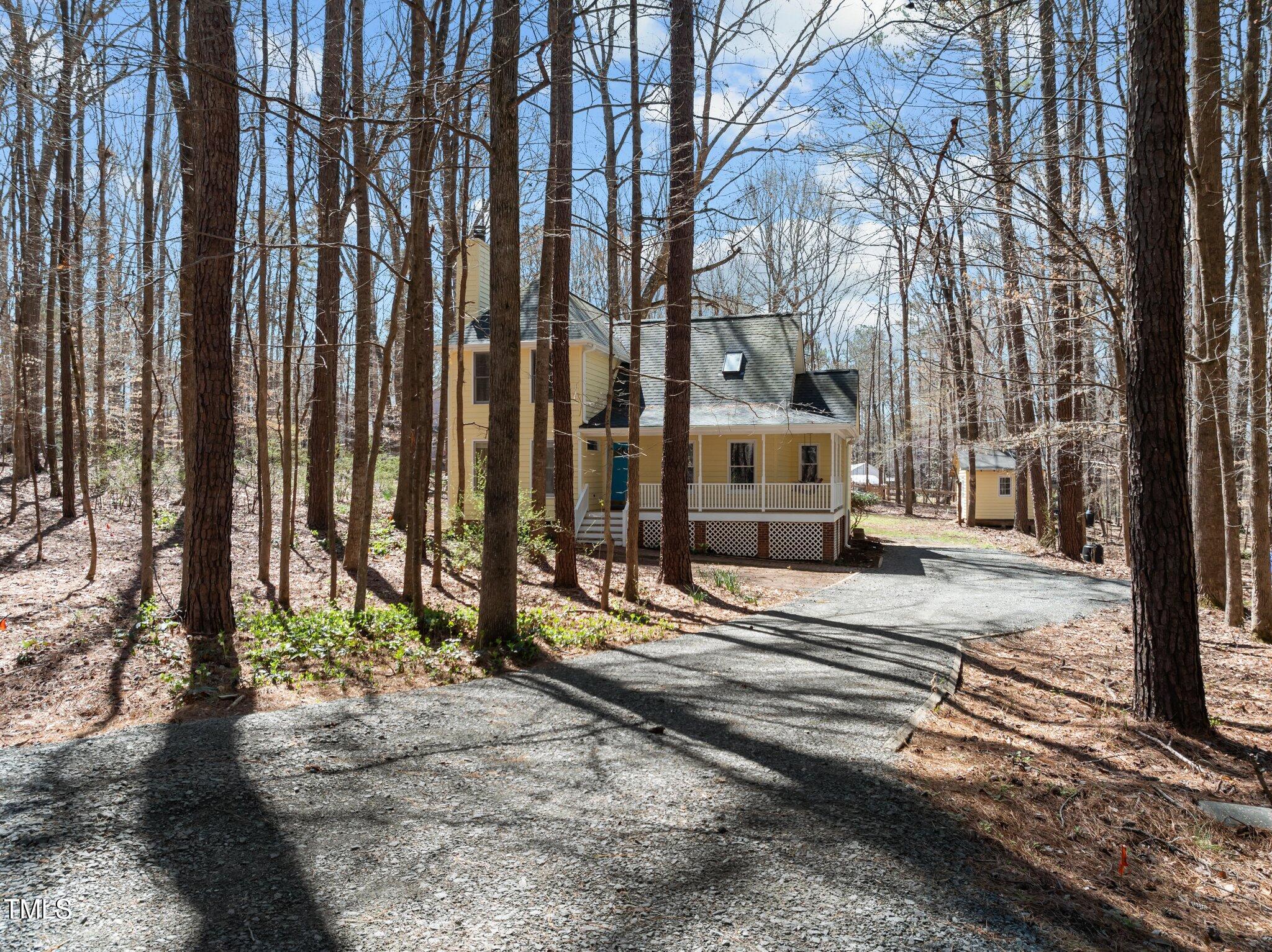 8111 Reynard Road Property Photo