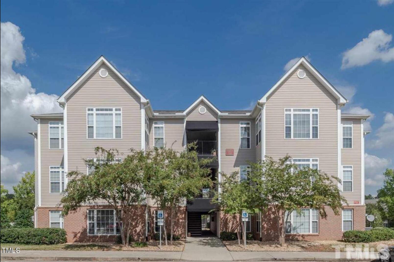 Avera Place At Brier Creek Real Estate Listings Main Image
