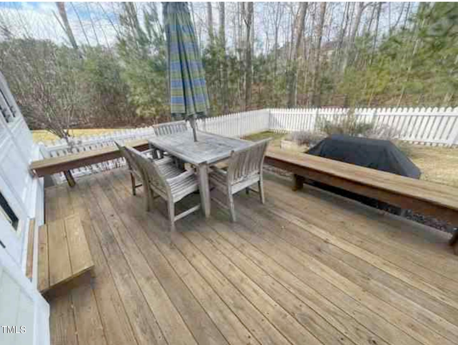 104 Deer Street Property Photo
