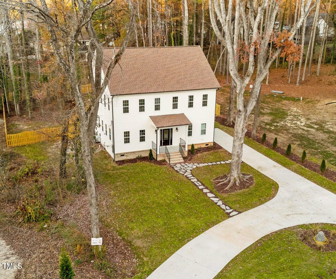 612 Lakeview Drive Property Photo