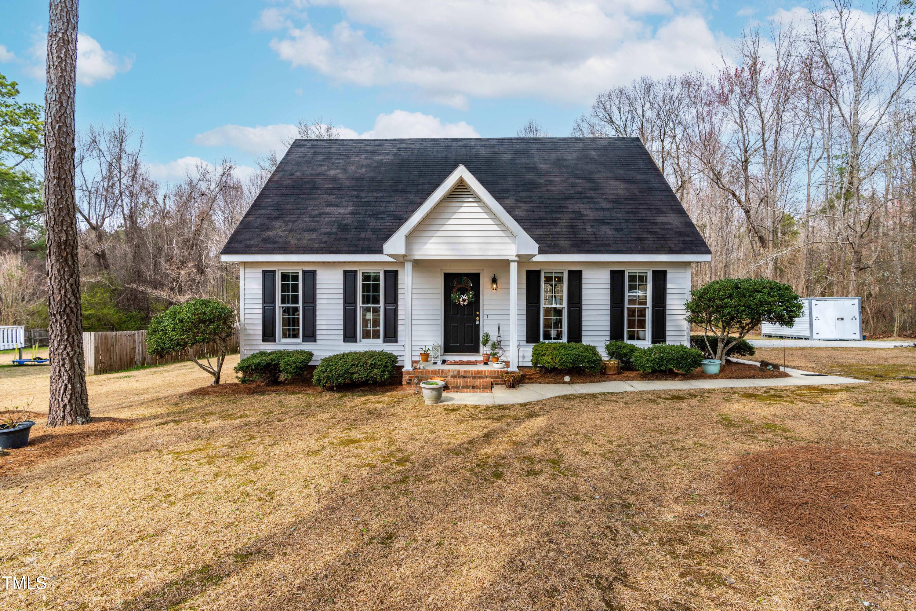 918 Circle Drive Property Photo