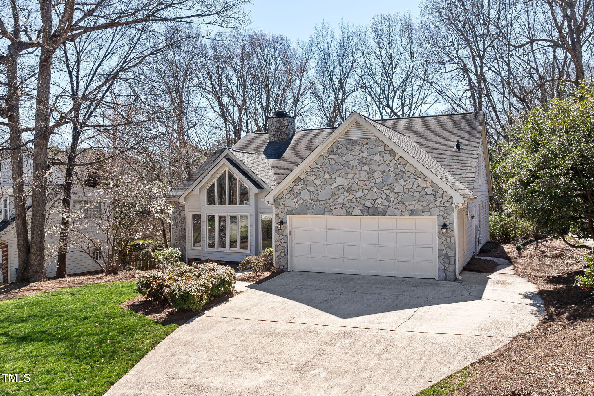 8116 Windsor Ridge Drive Property Photo 3