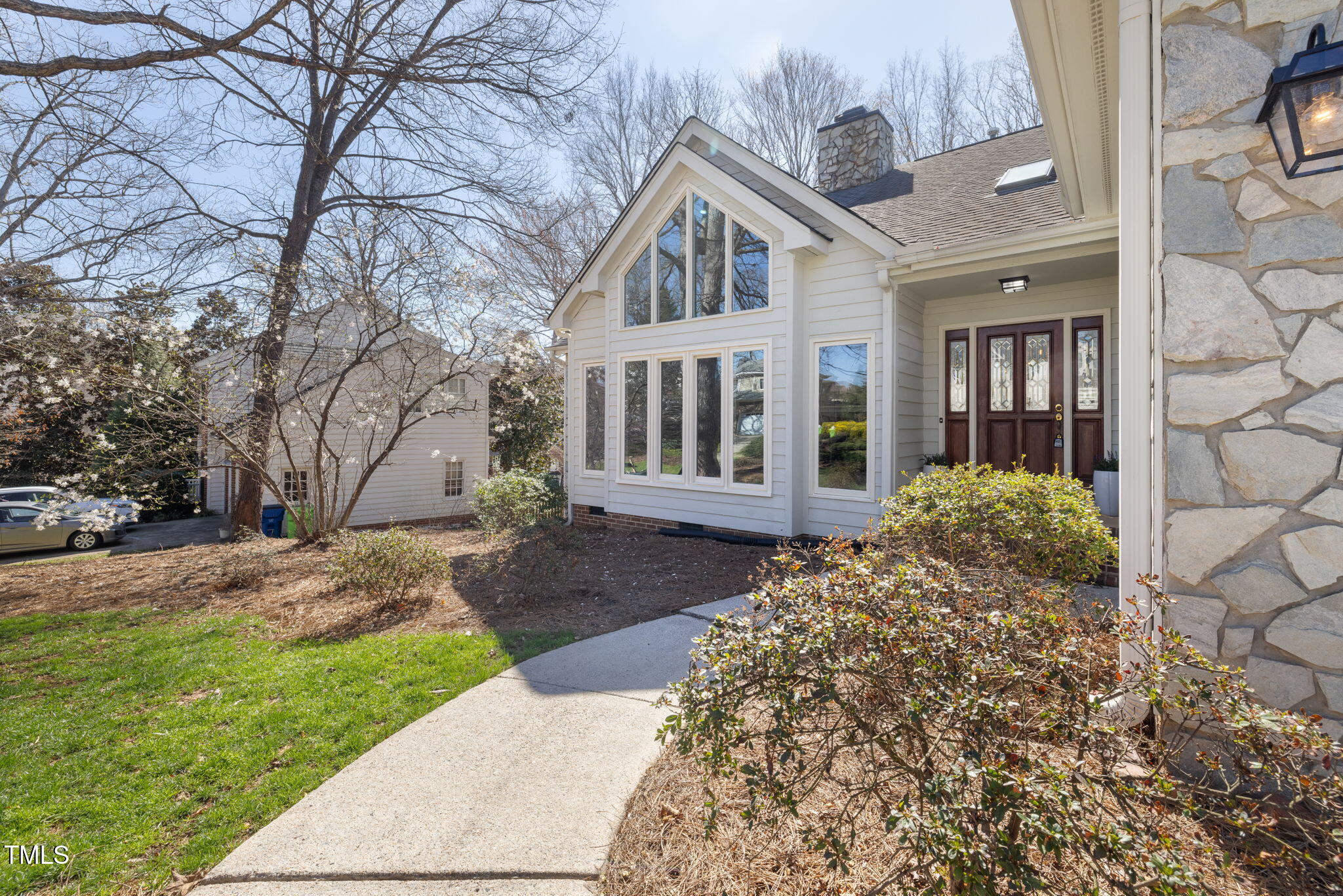 8116 Windsor Ridge Drive Property Photo 4