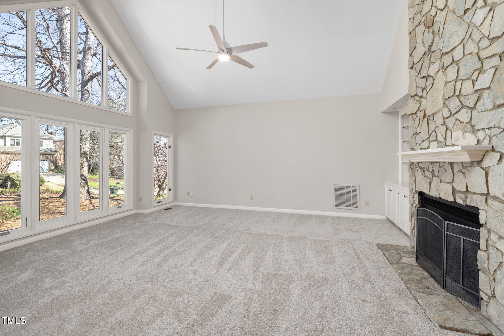 8116 Windsor Ridge Drive Property Photo 8
