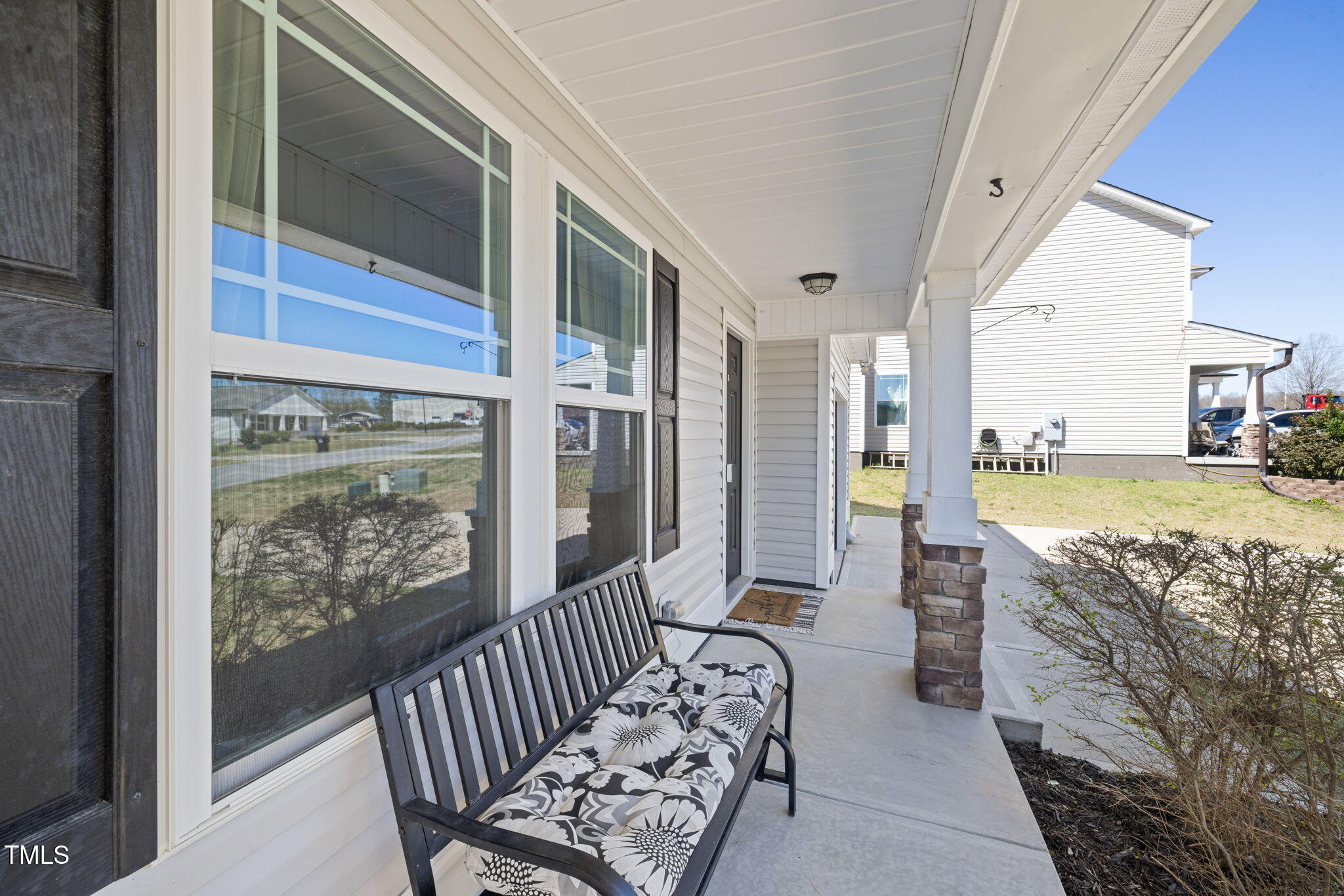 38 Winter Red Way Property Photo 5