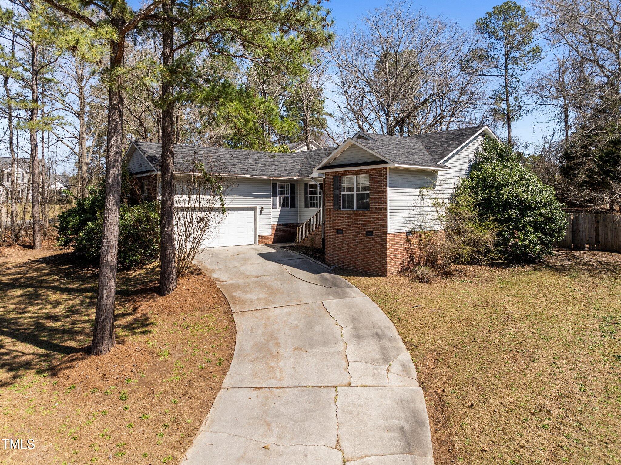 201 Wilshire Lane Property Photo