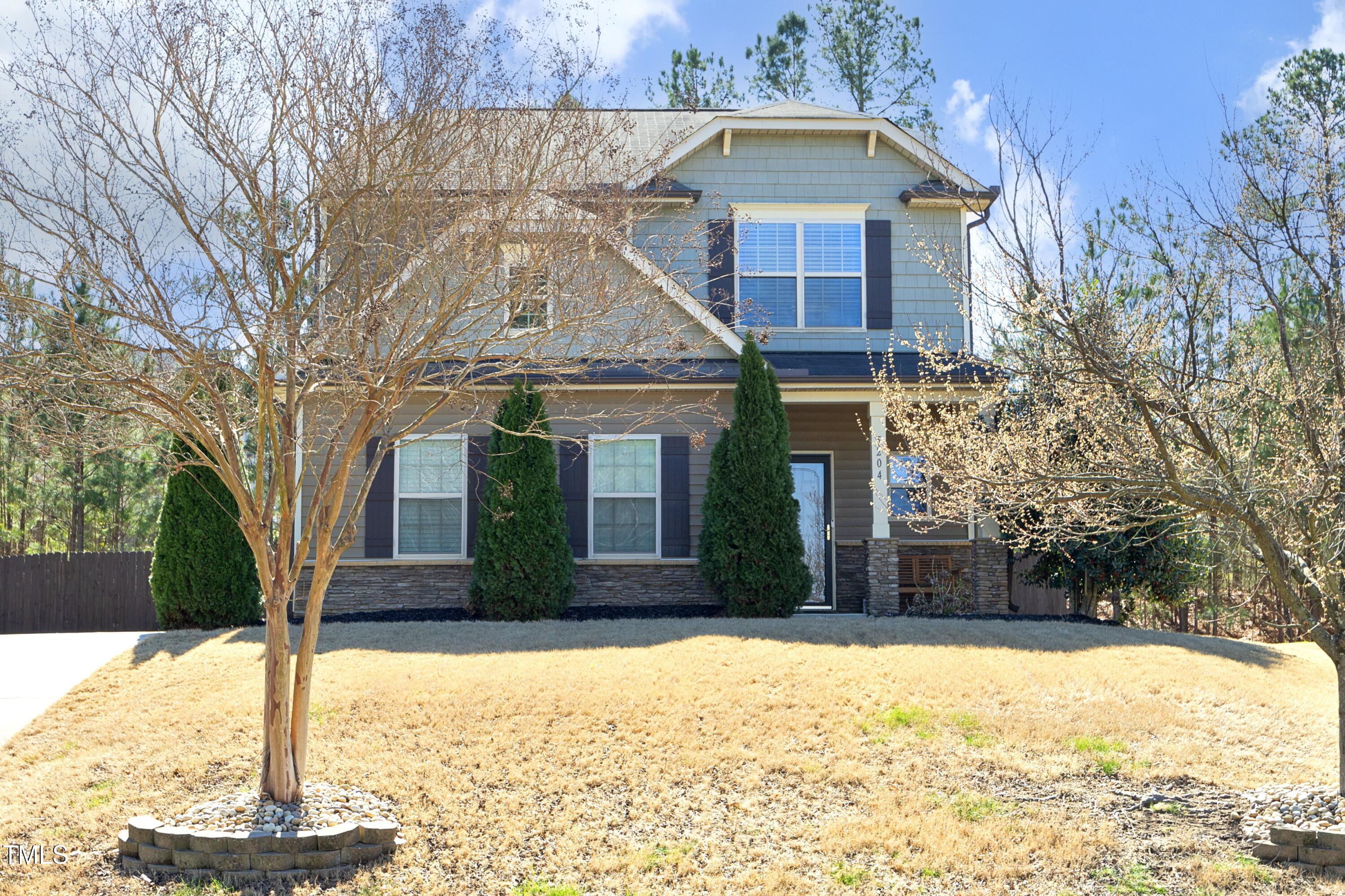 5204 Sapphire Springs Drive Property Photo 1