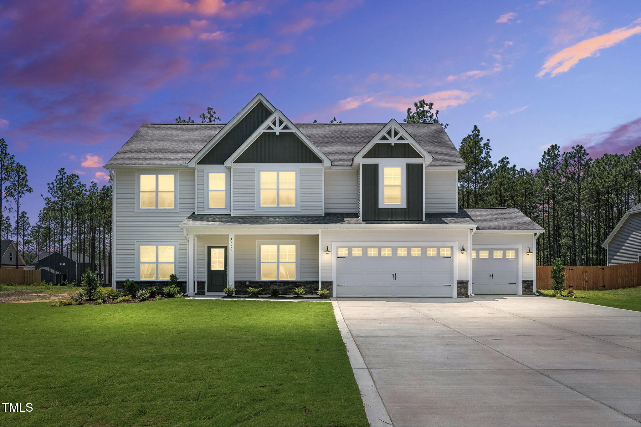 5709 Brooks Tree Court Property Photo 1