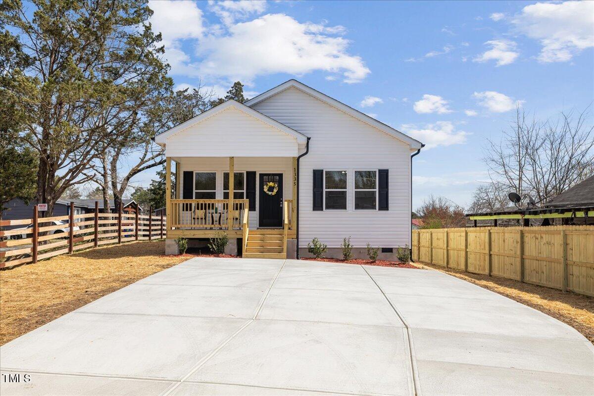 Alamance- Broadview Real Estate Listings Main Image