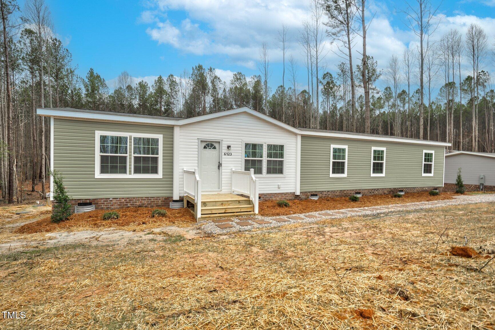 6123 Taylors Gin Road Property Photo