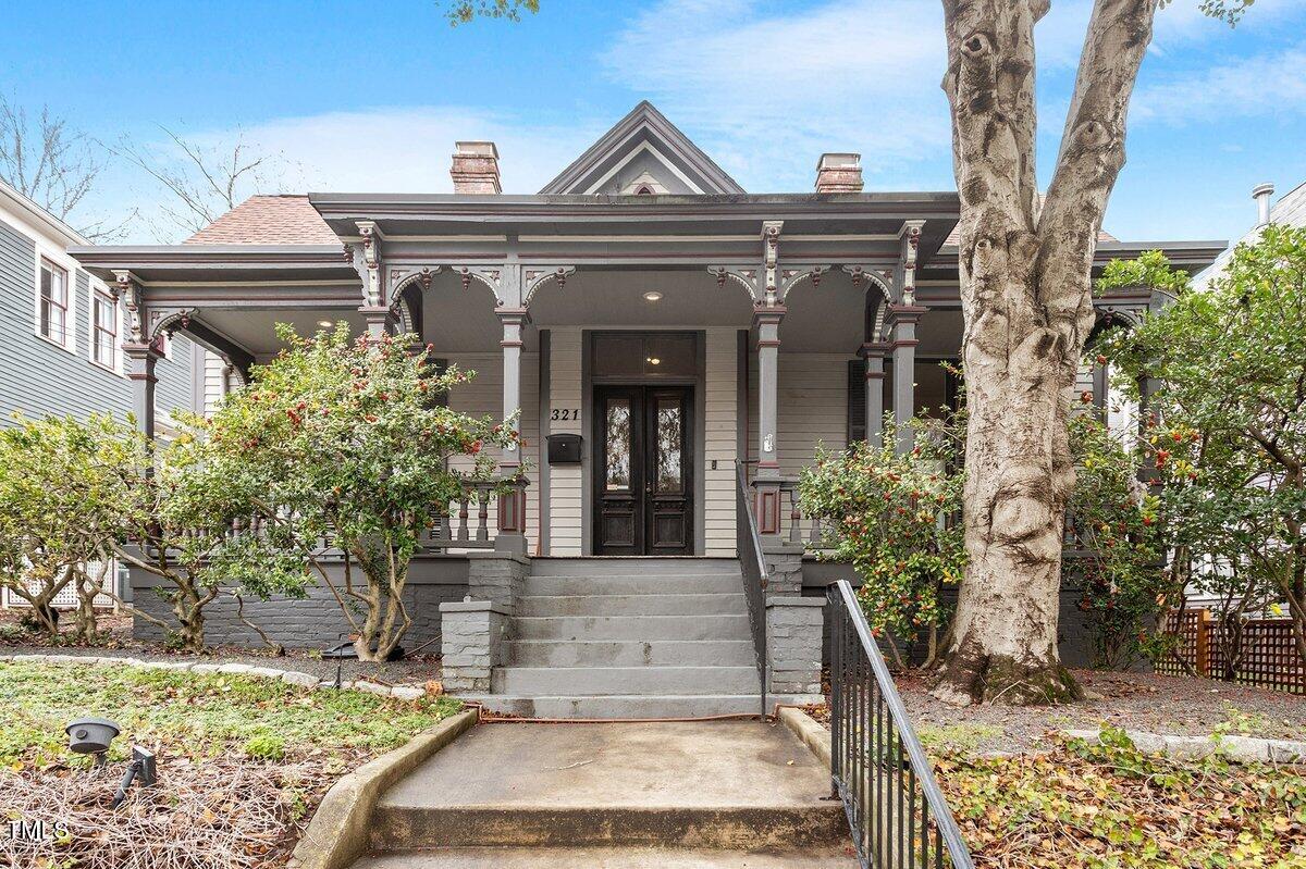 321 E Lane Street Property Photo