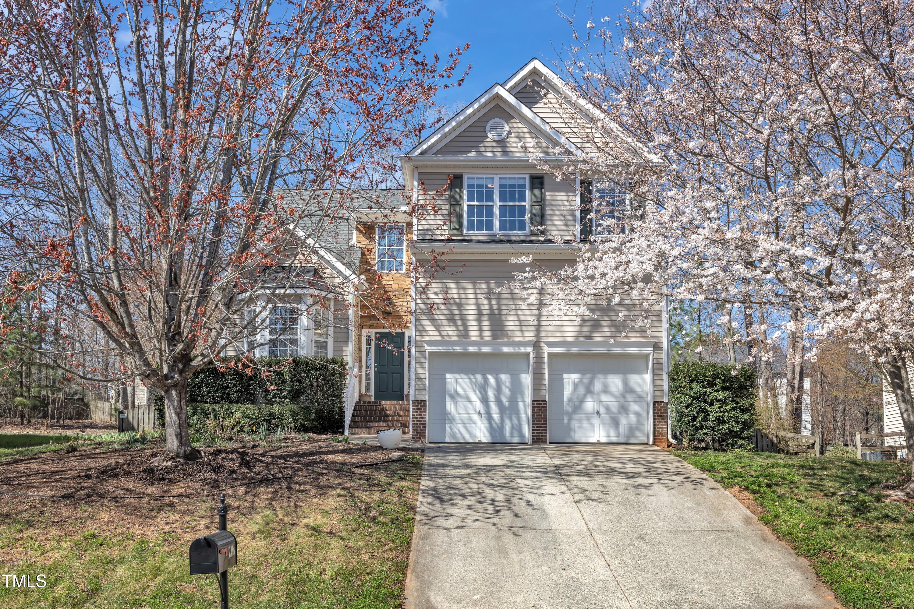 2418 Summit Drive Property Photo