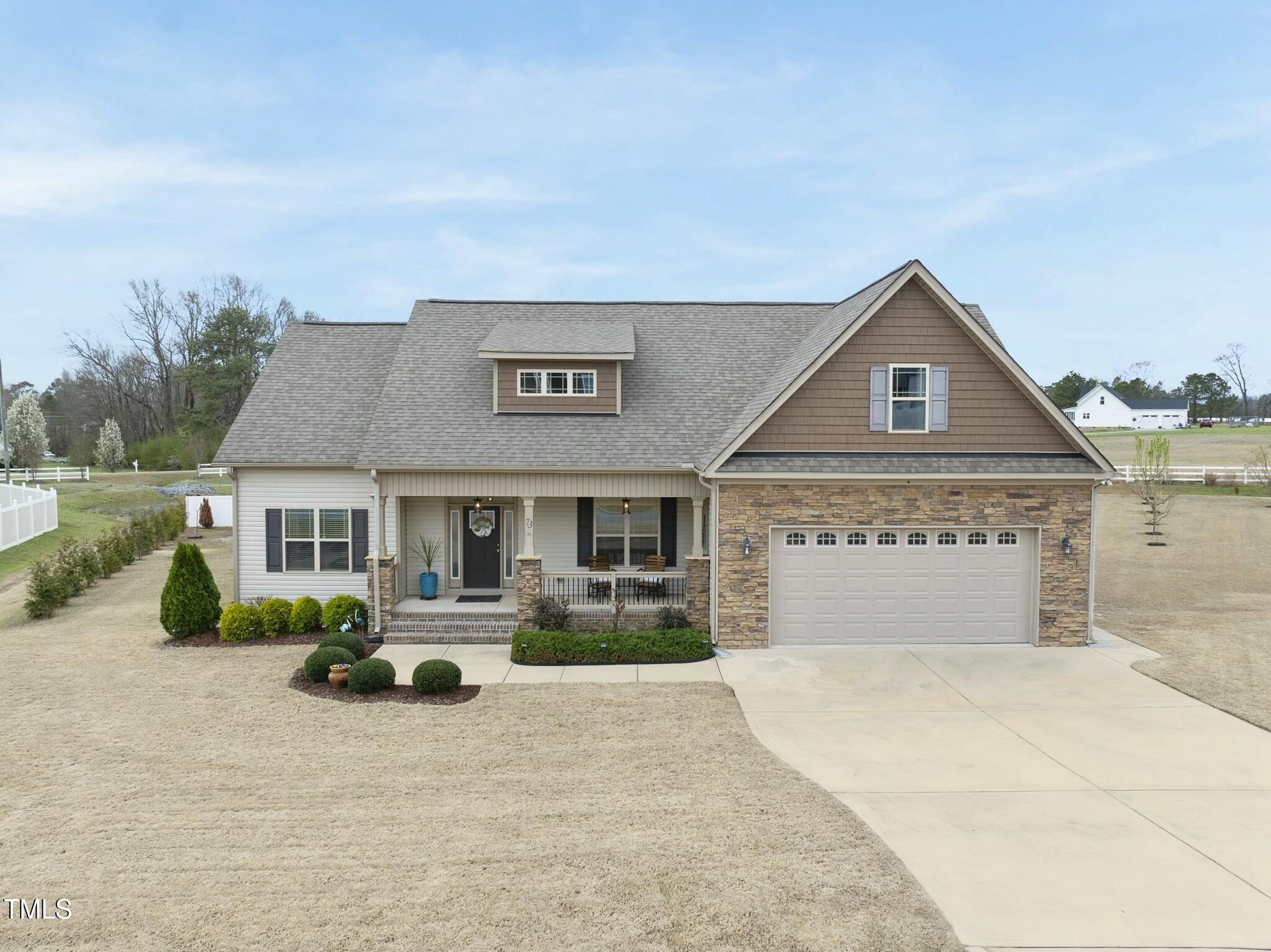 73 Vibernum View Property Photo