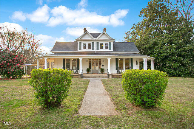 102 Whitaker Street Property Photo