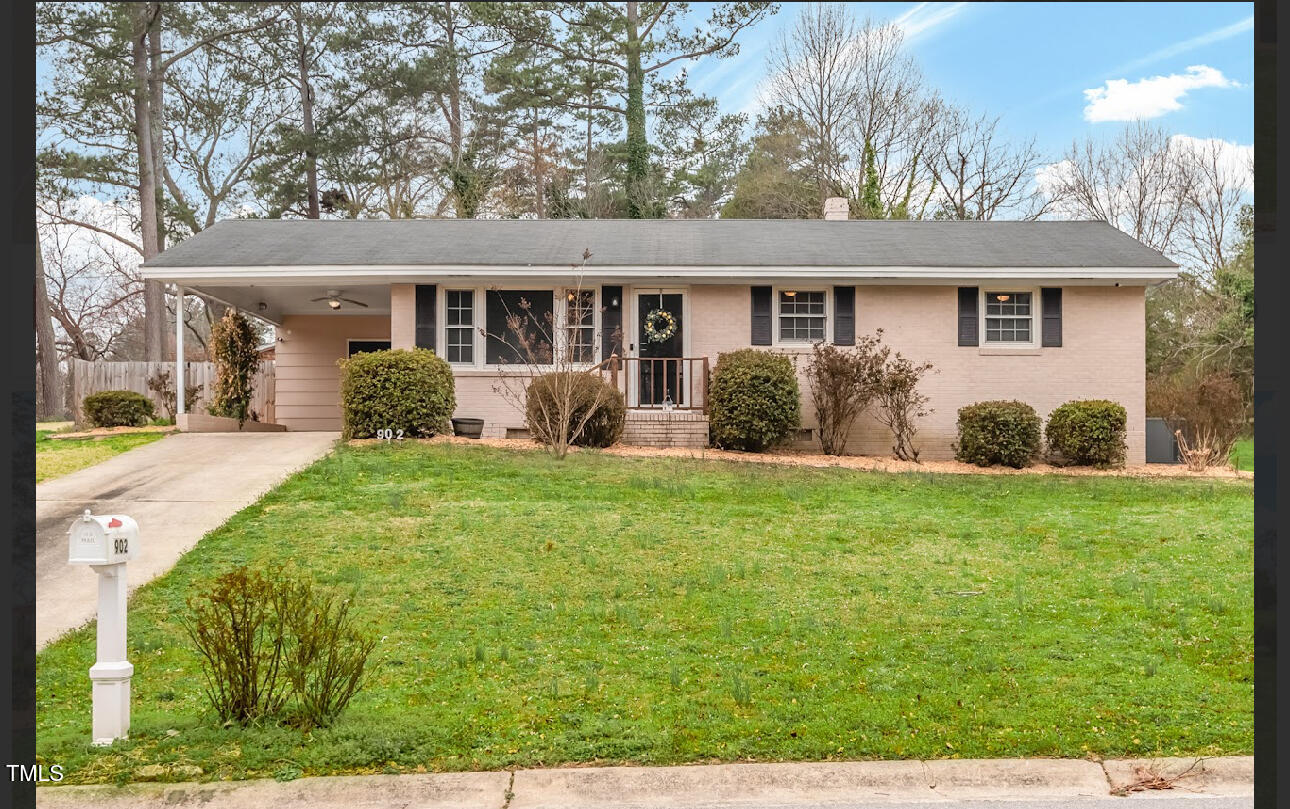 902 Long Avenue Property Photo