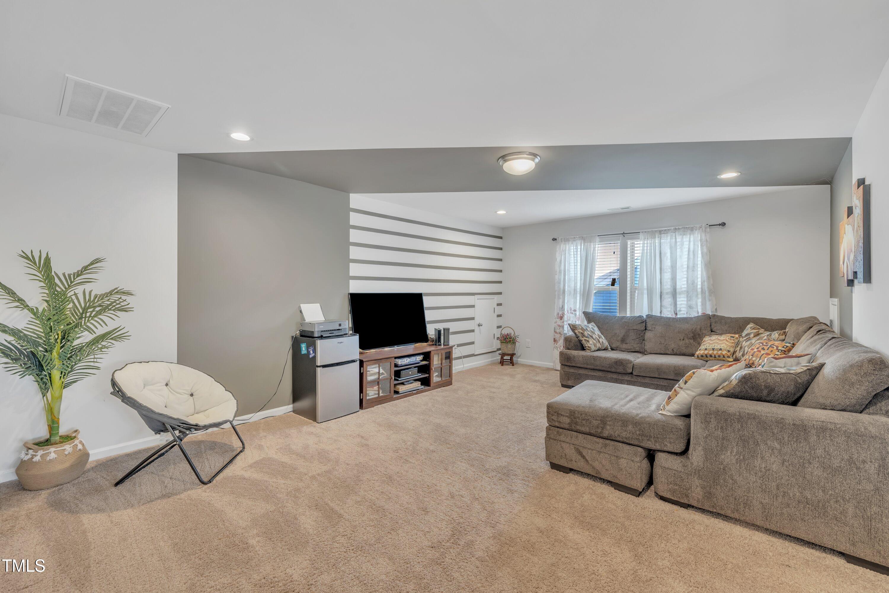 123 Carbone Lane Property Photo