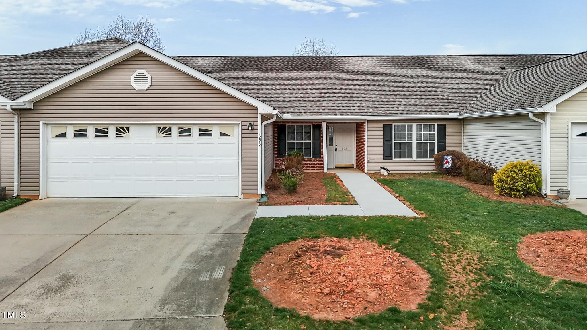 653 Huntingdon Street Property Photo