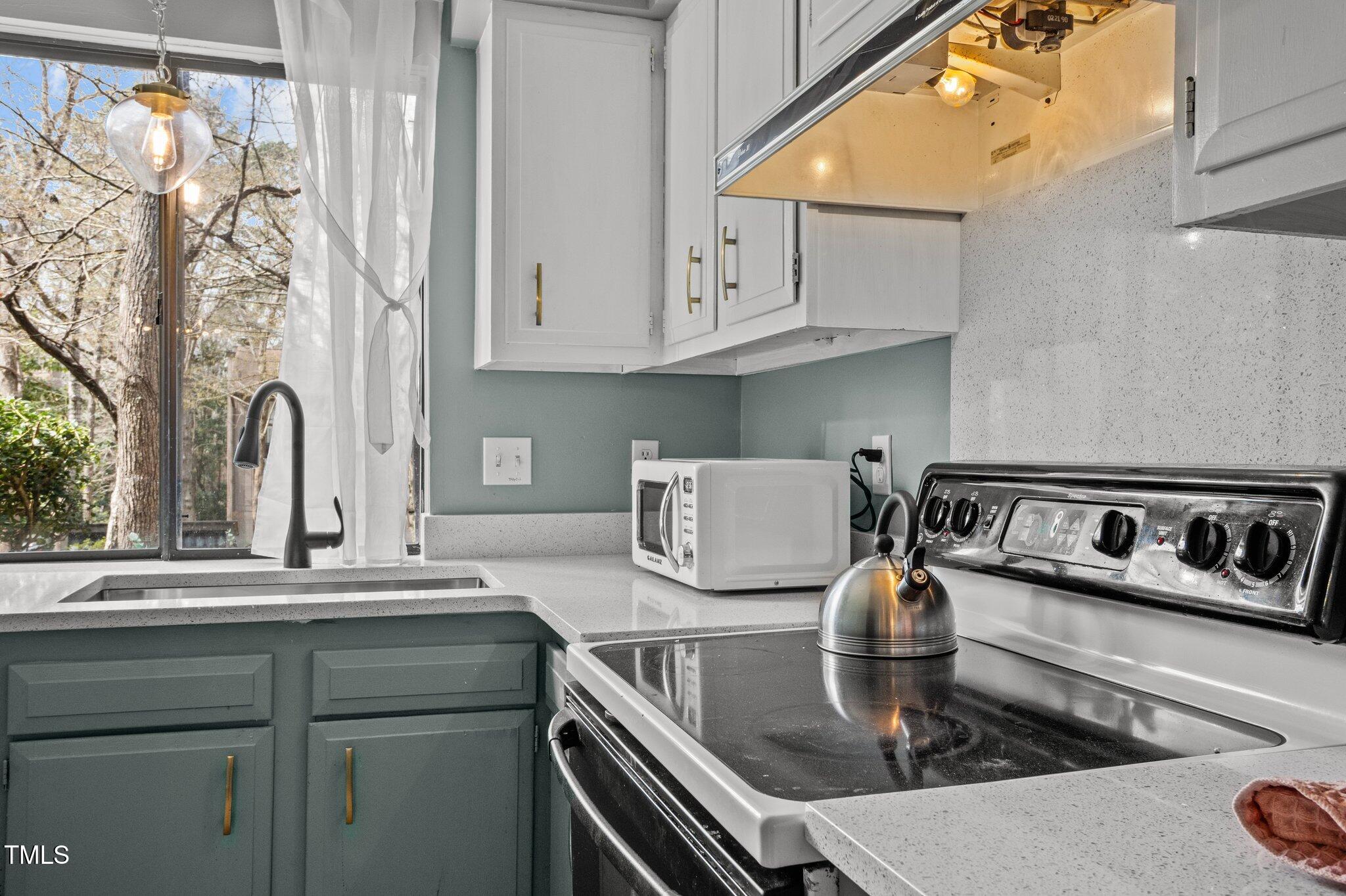 3080 Colony Road # A Property Photo 9
