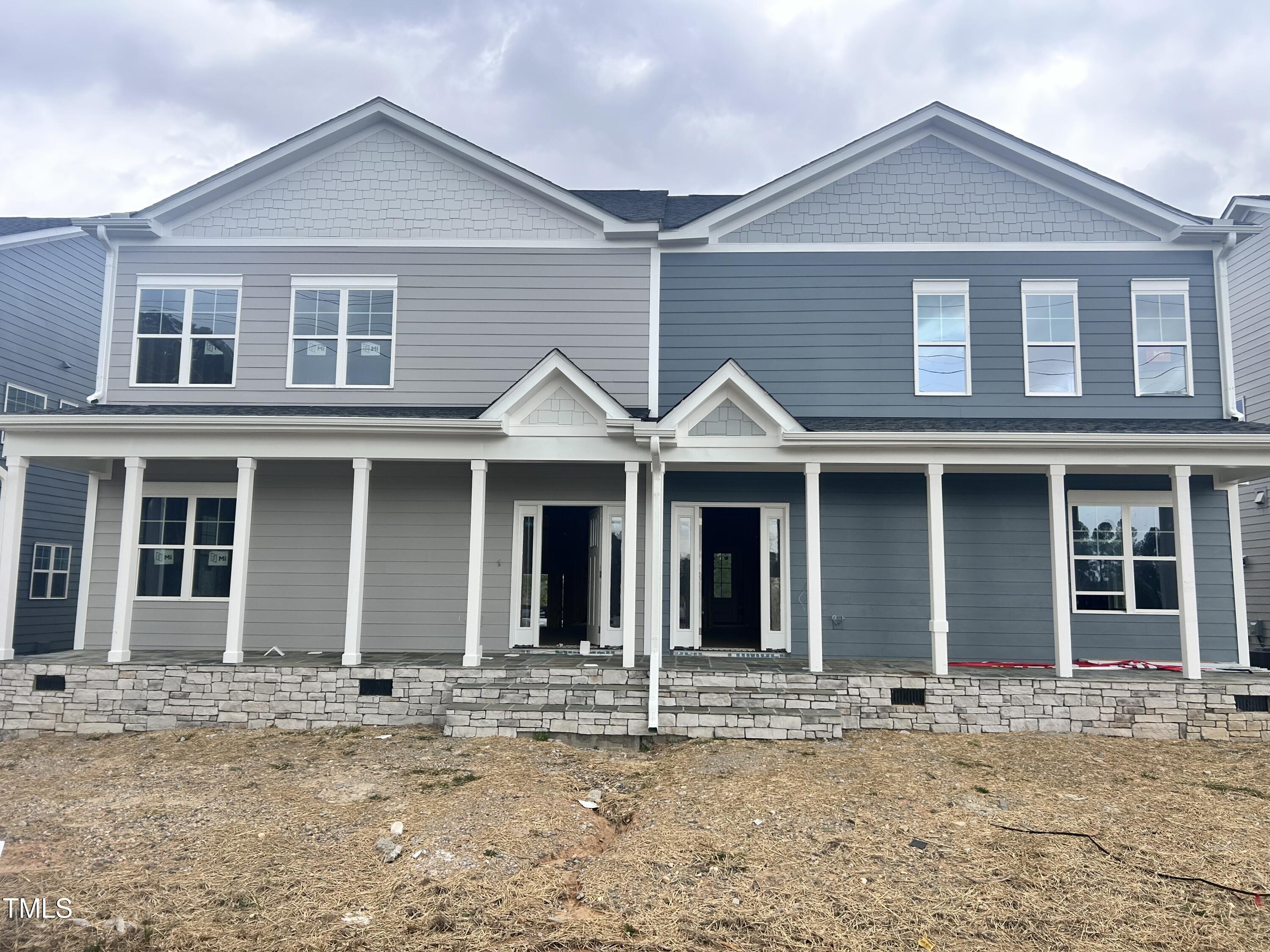 7988 Humie Olive Road Property Photo
