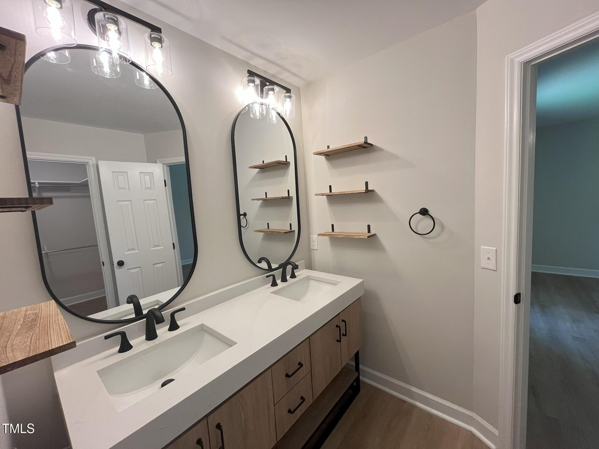 1116 Shadywood Lane Property Photo 12