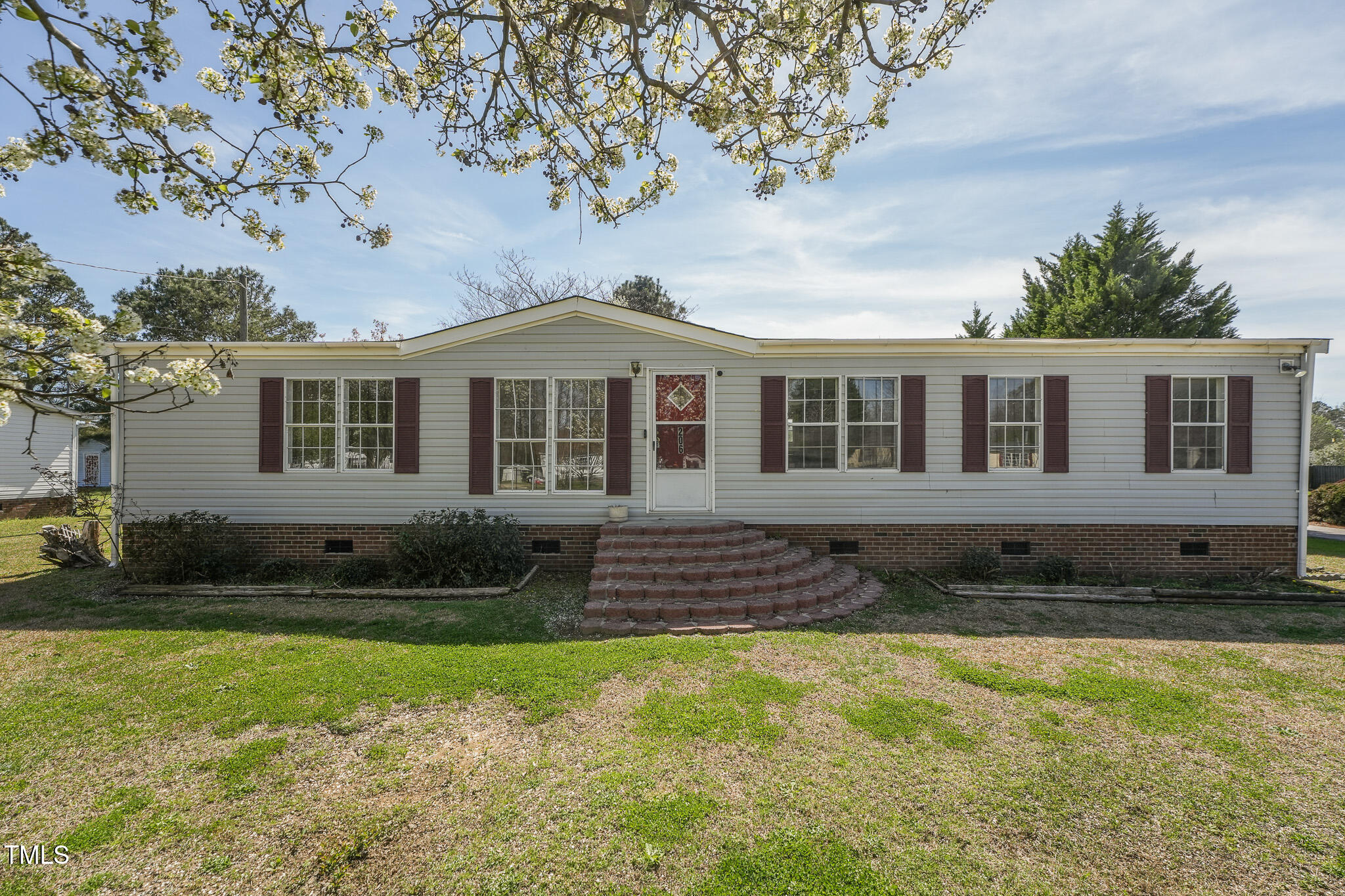 206 Granite Drive Property Photo 1