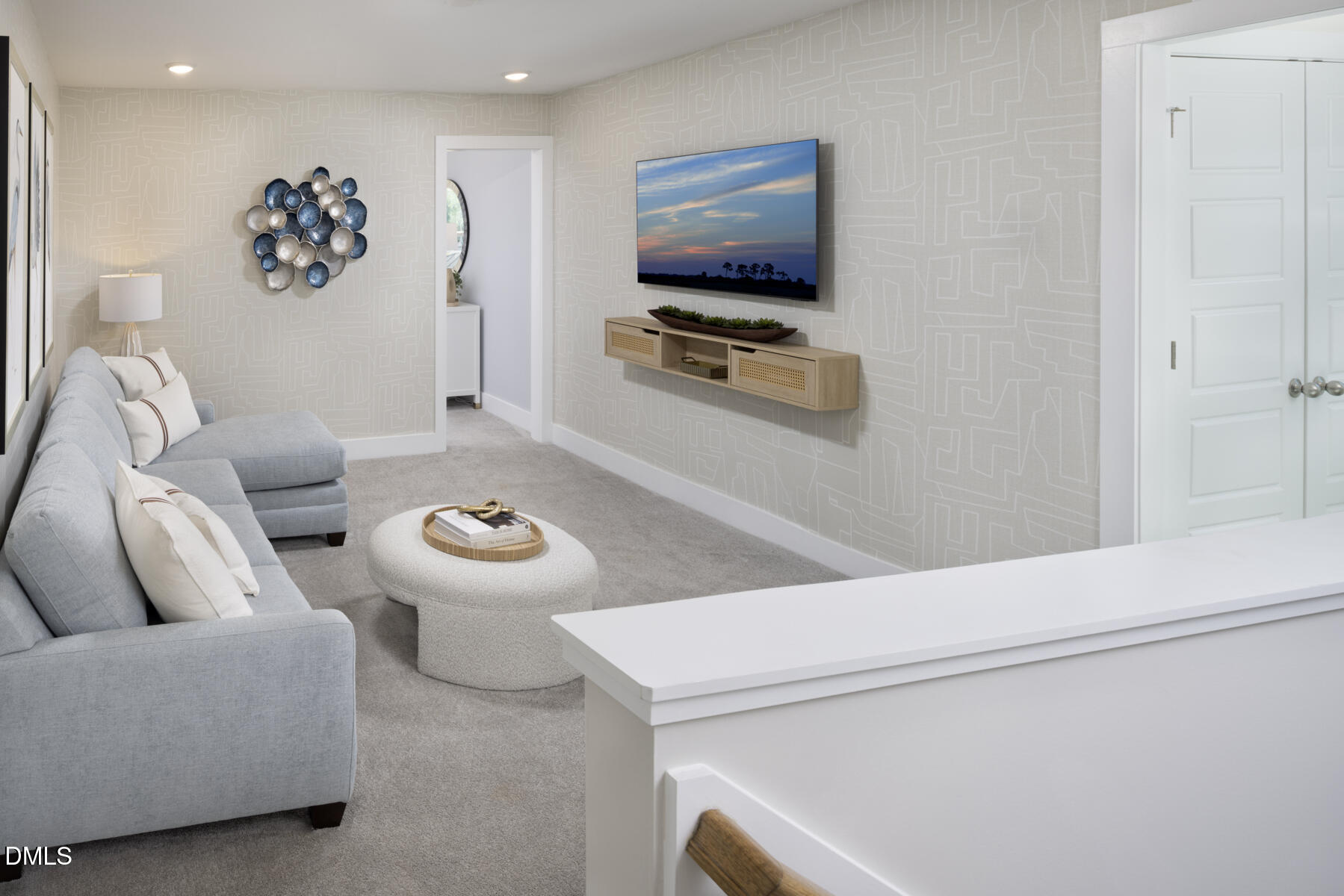 21 Silver Pine Drive Property Photo 10