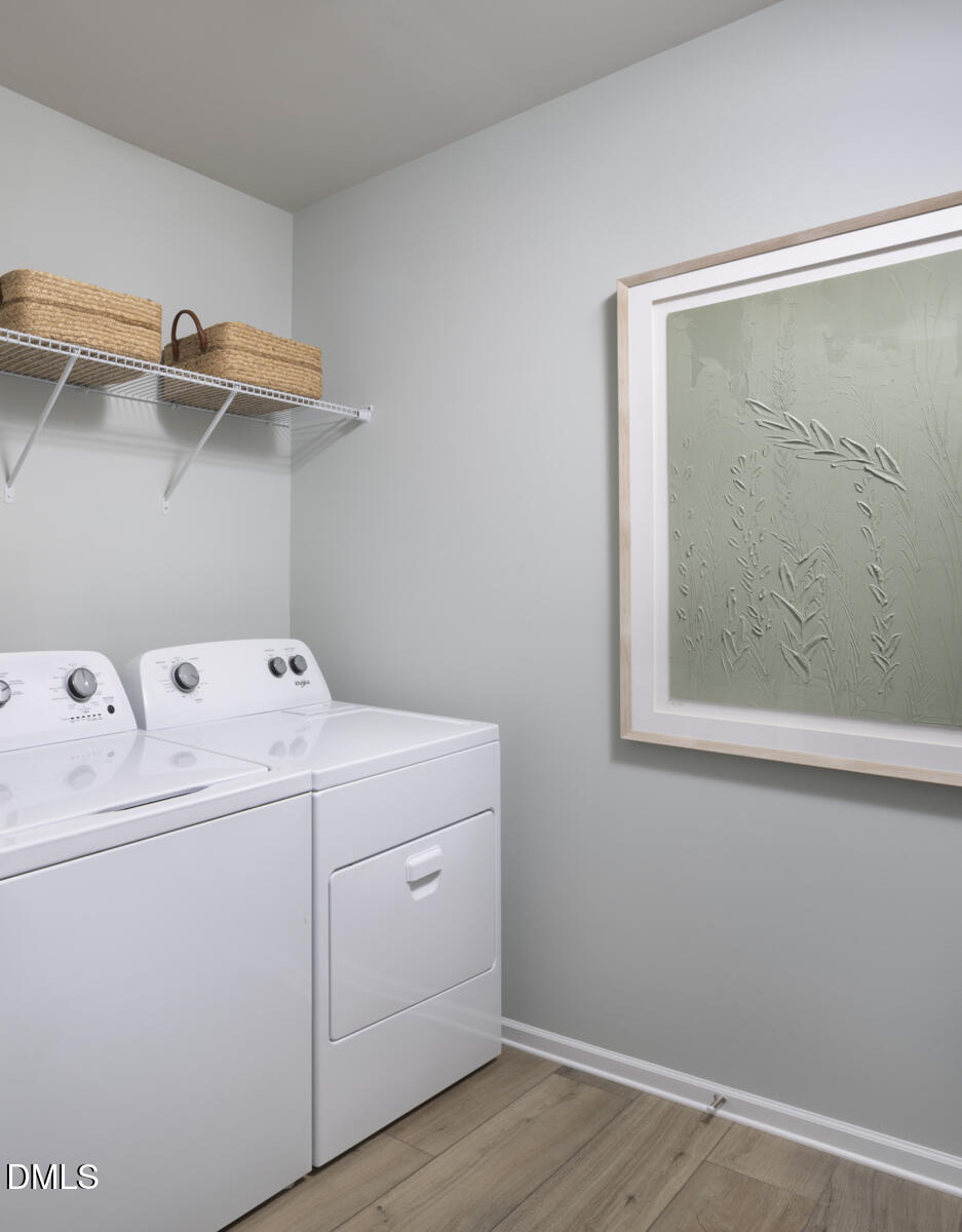 21 Silver Pine Drive Property Photo 11