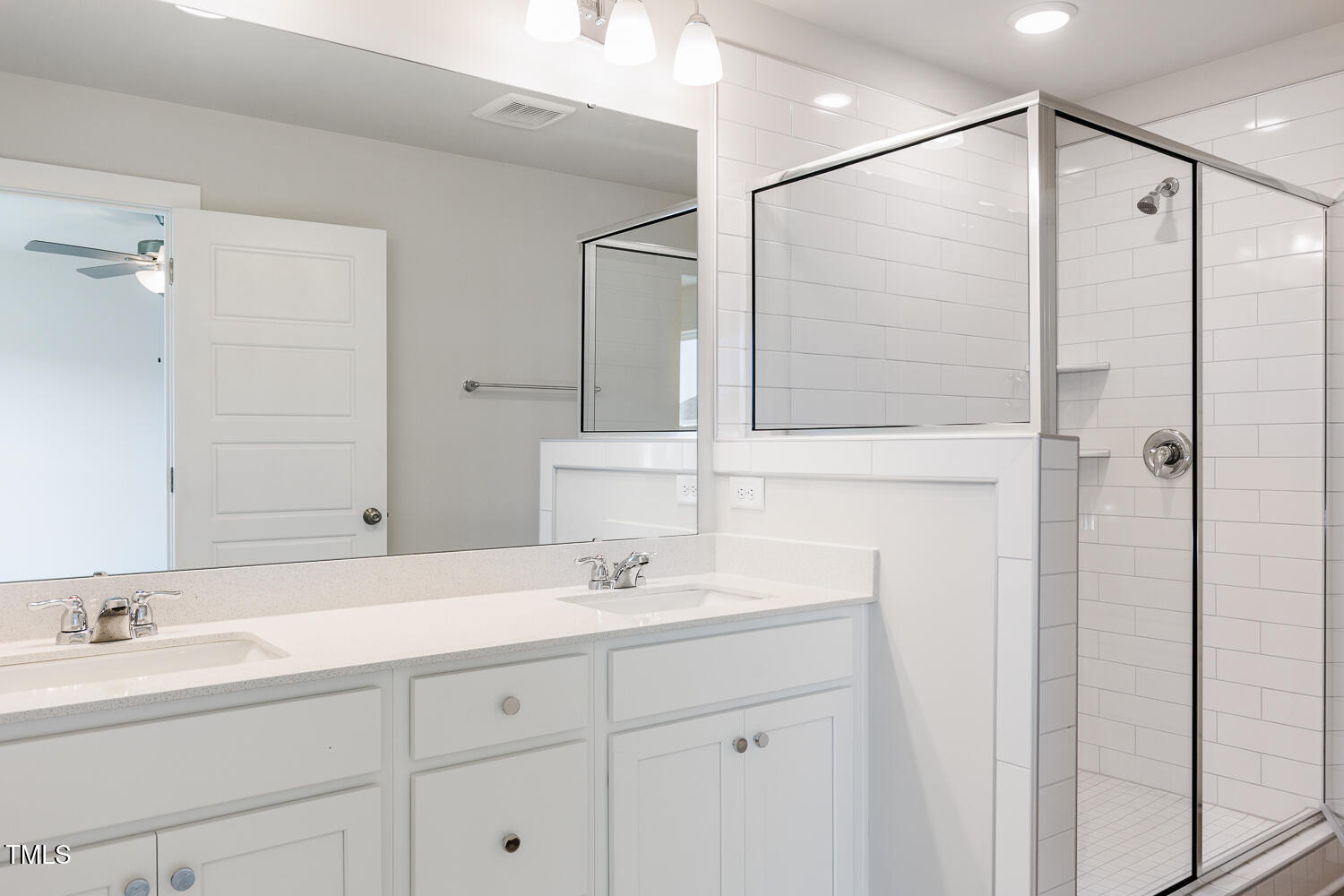 21 Silver Pine Drive Property Photo 37