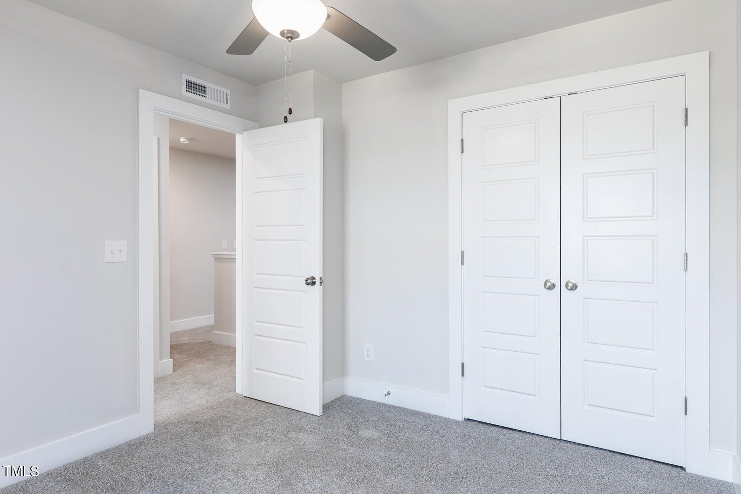 21 Silver Pine Drive Property Photo 42