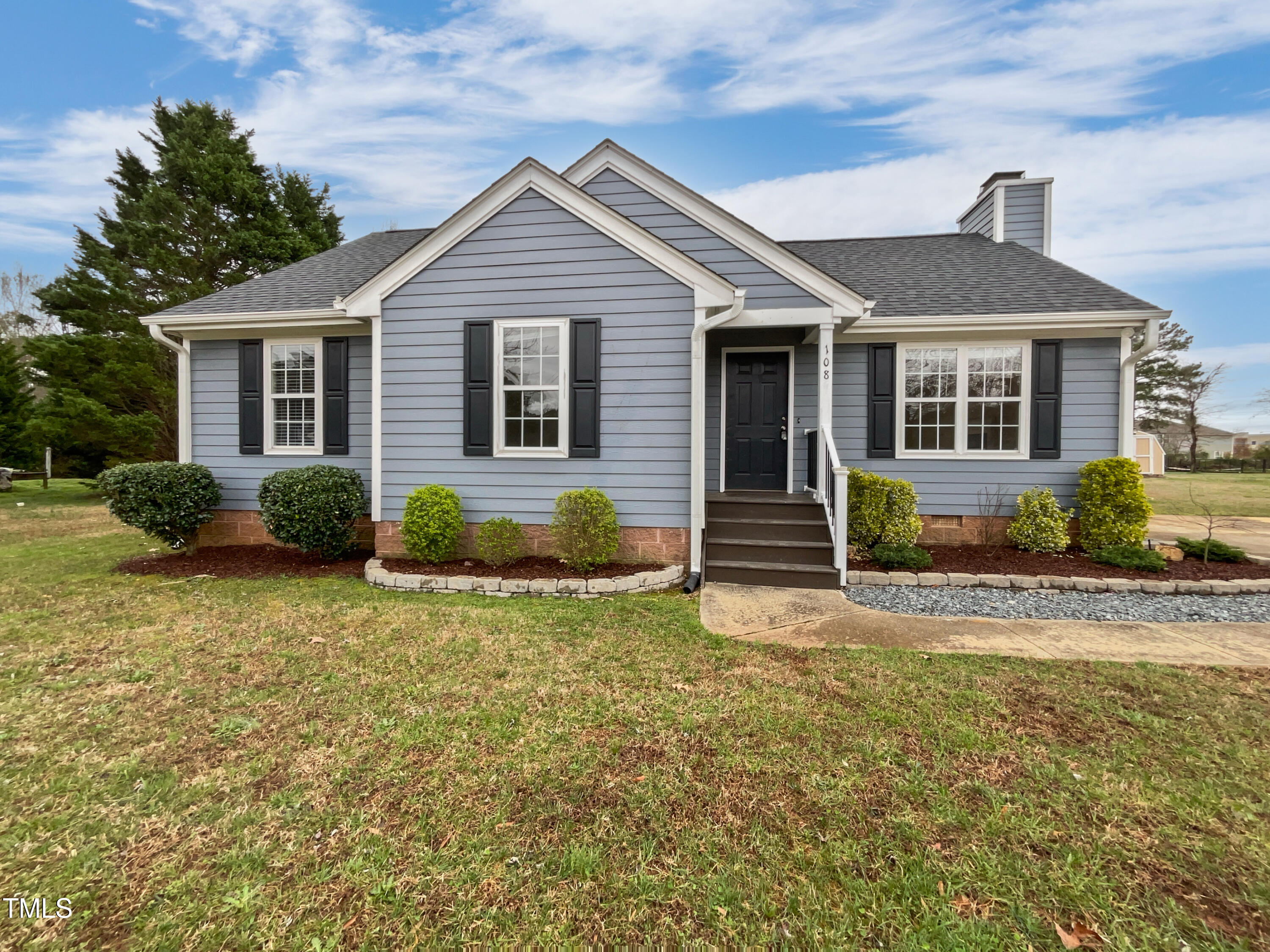 108 New Castle Court Property Photo