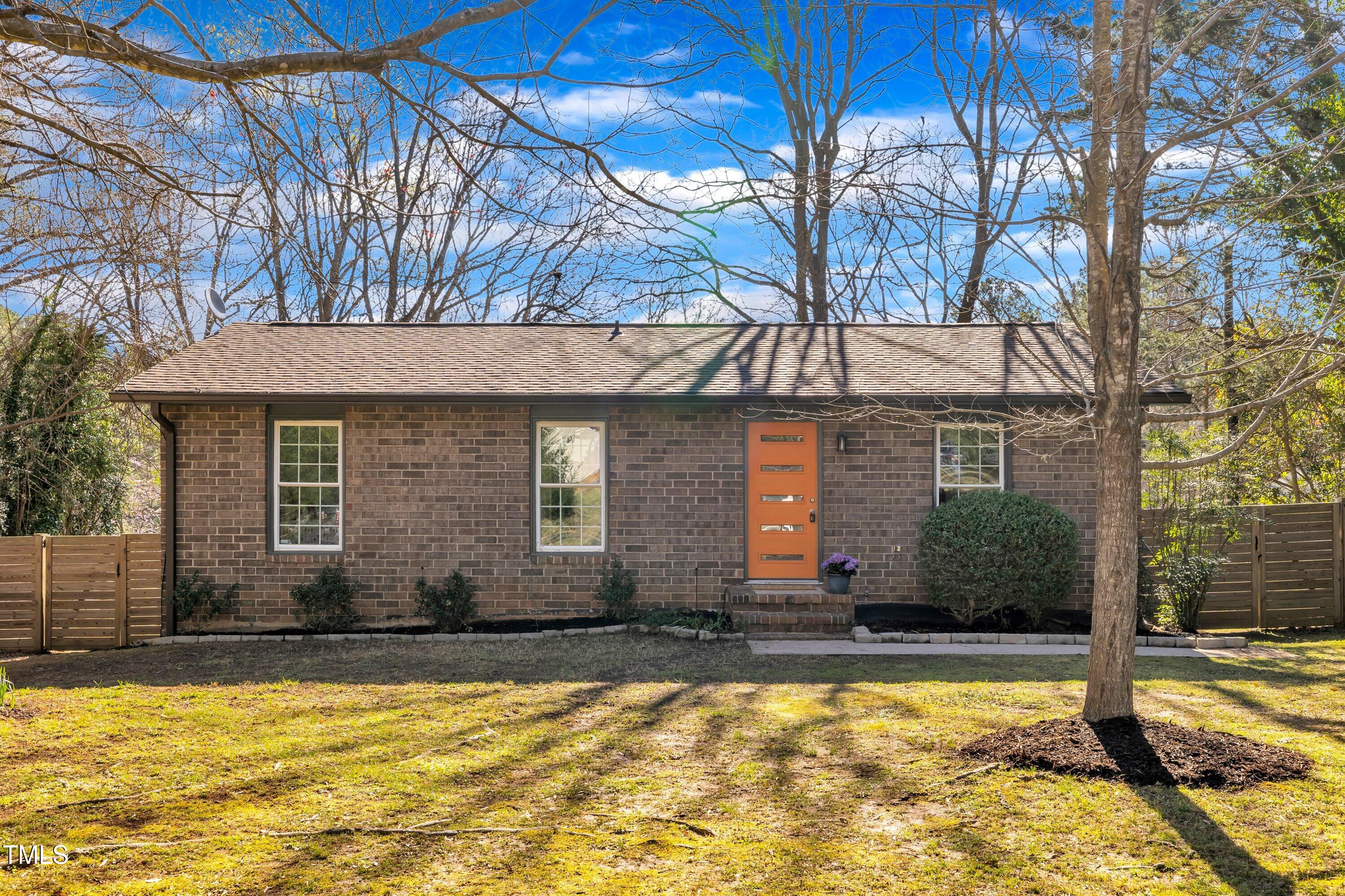 113 Ellen Place Property Photo