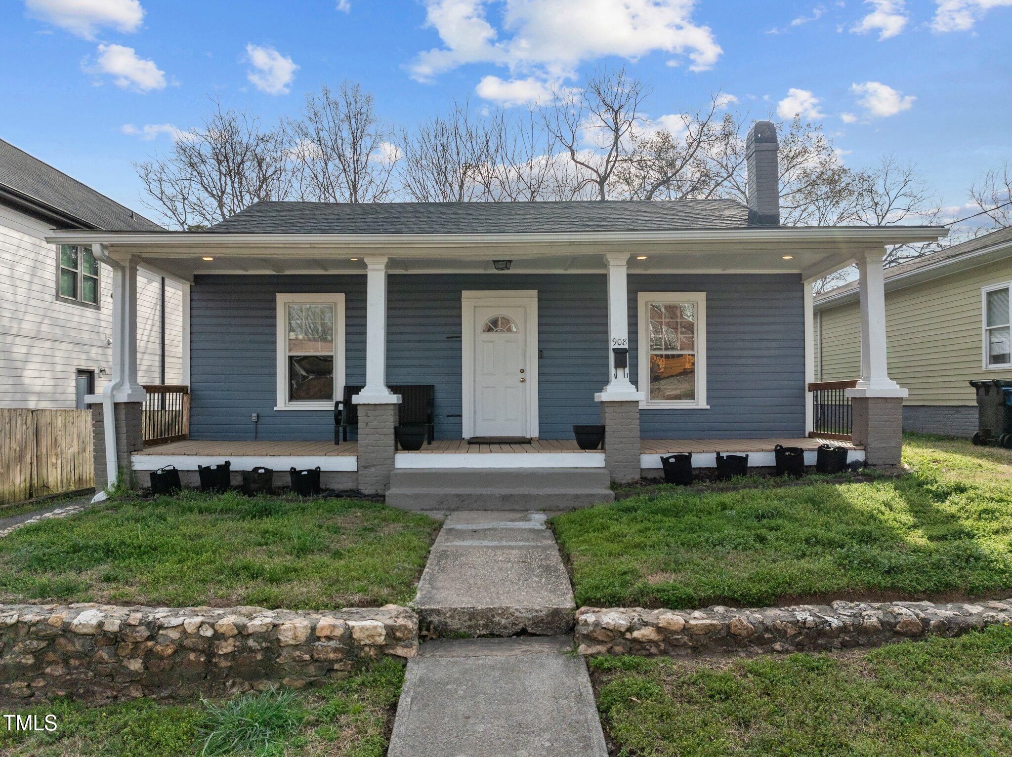 908 Spruce Street Property Photo