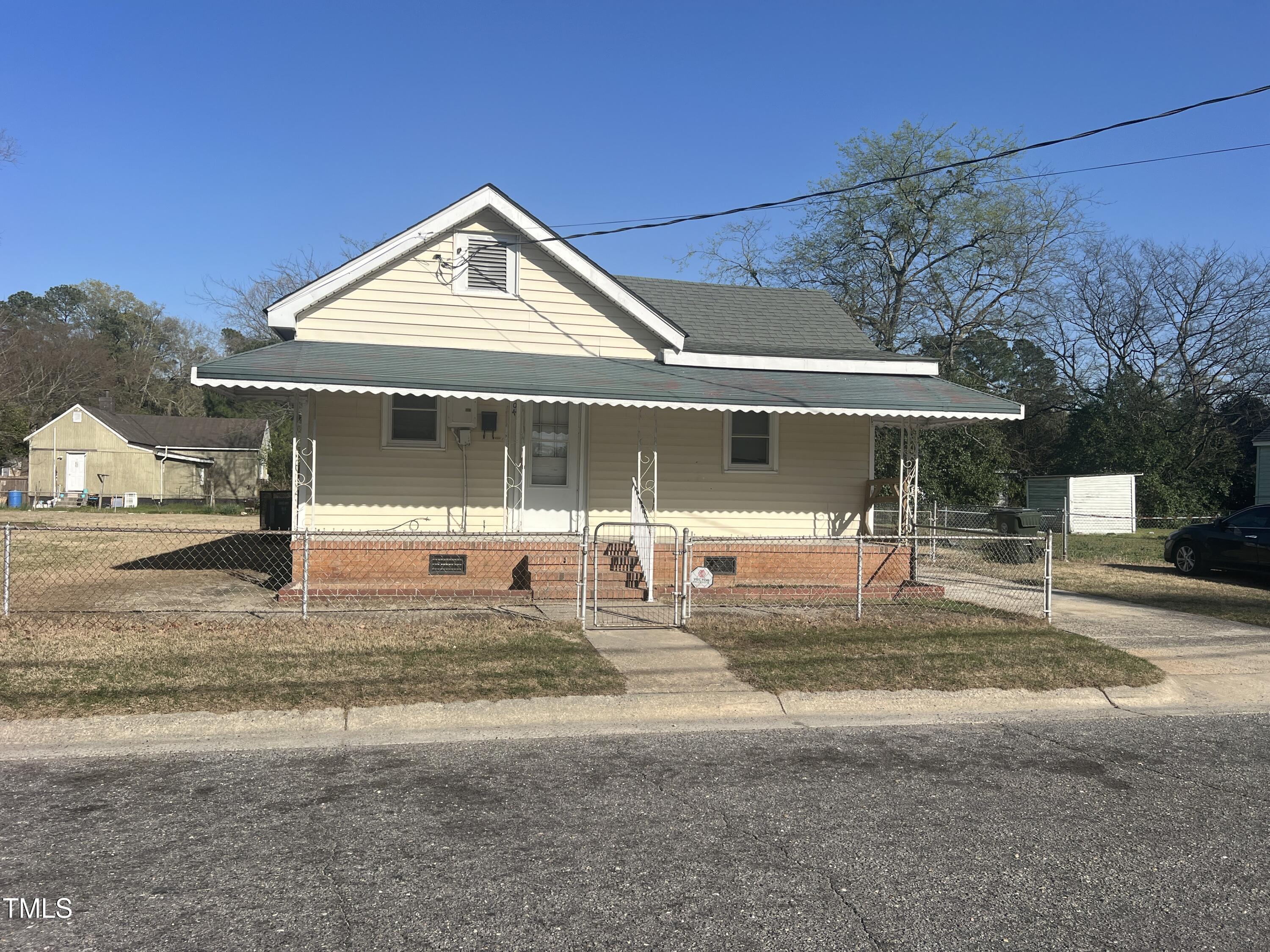 Wayne- Dillard Real Estate Listings Main Image
