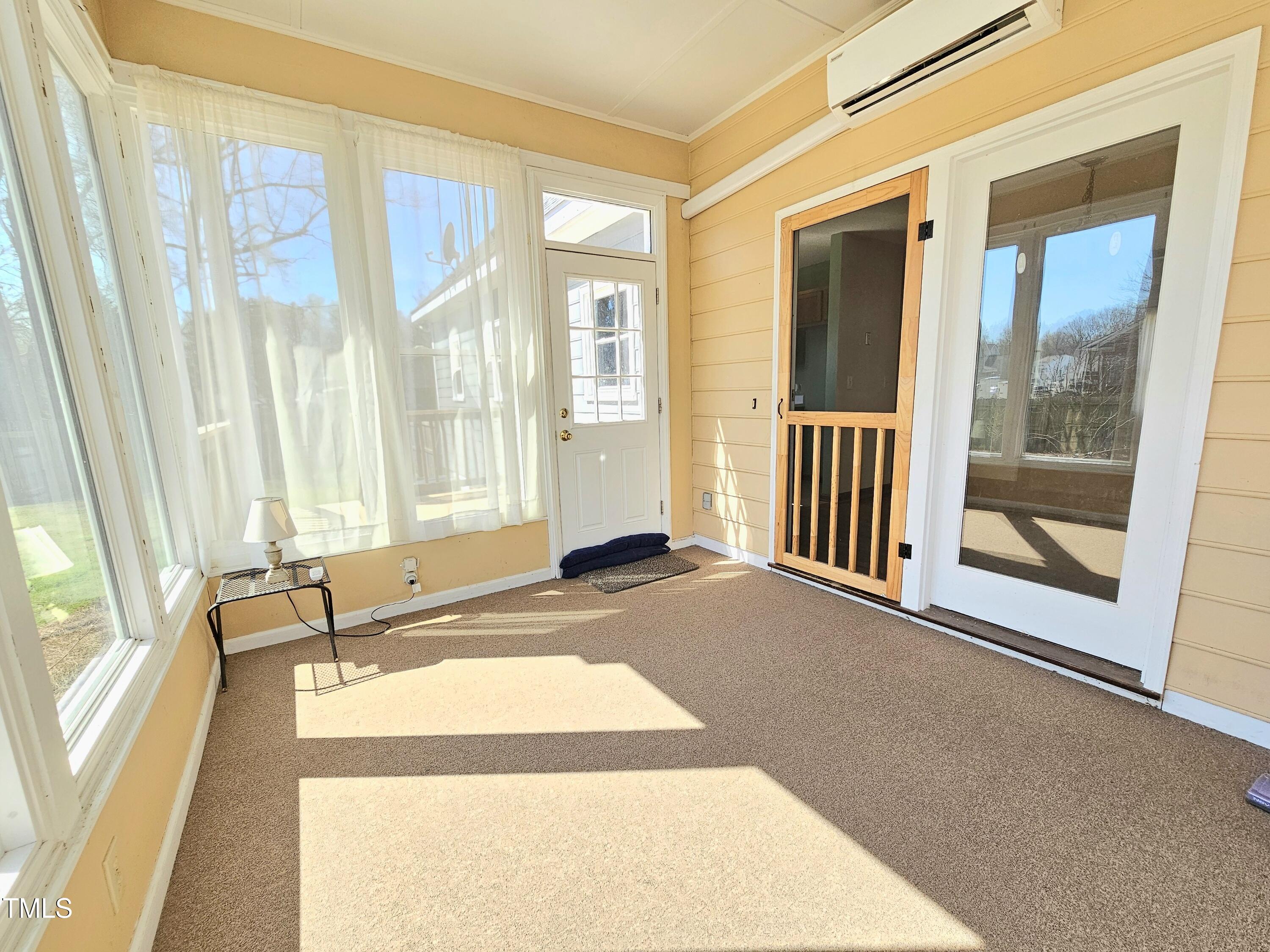 117 Woodcroft Drive Drive Property Photo 3