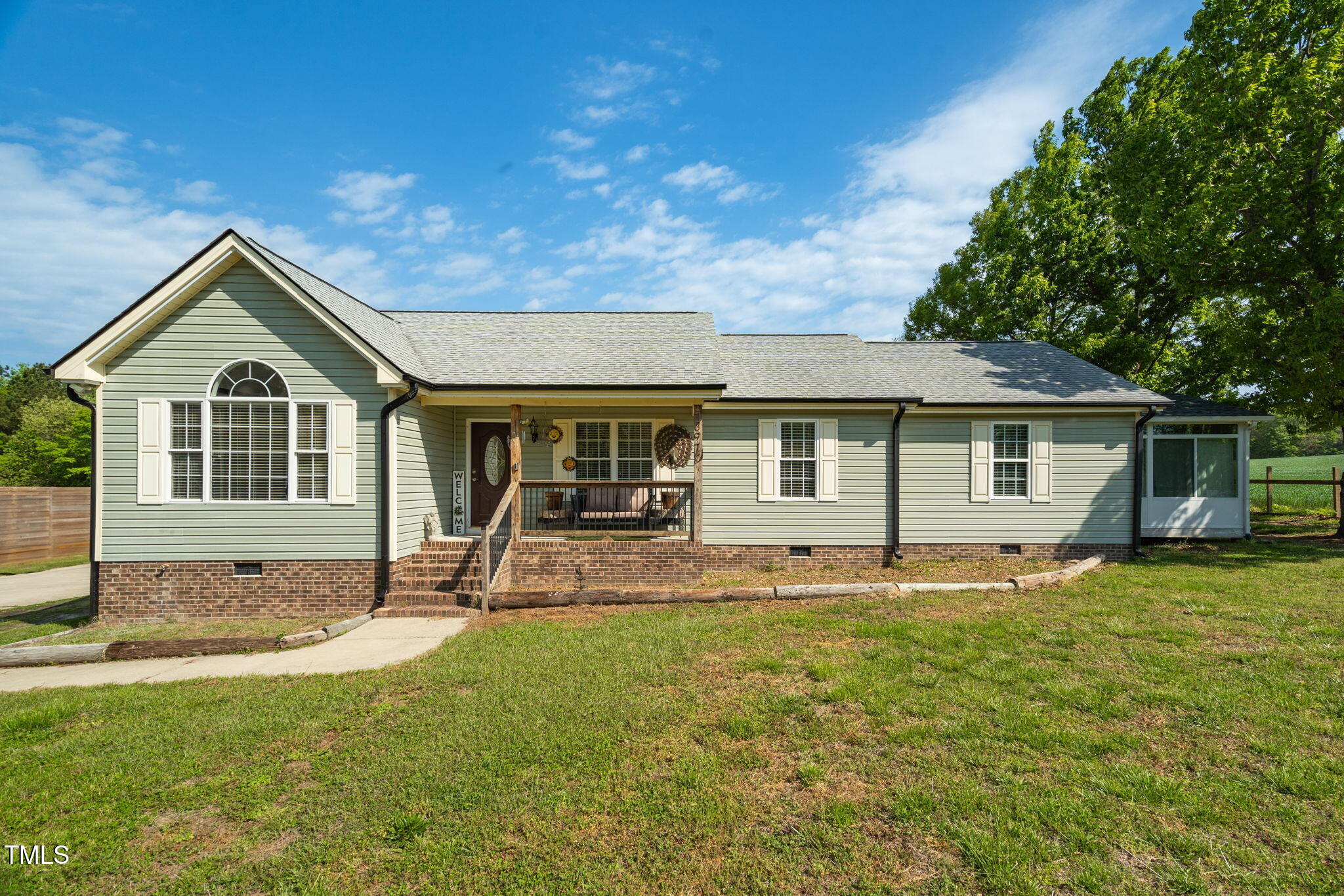 7397 Pearces Road Property Photo