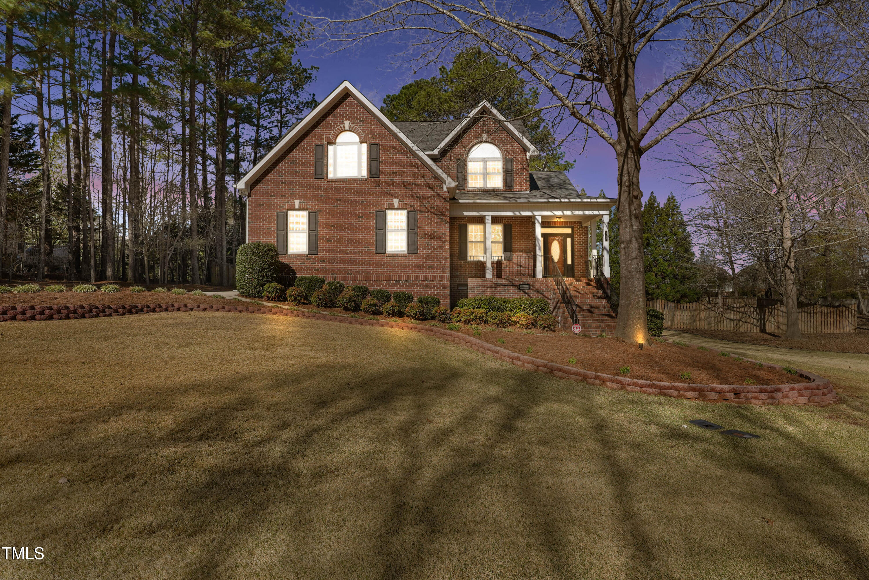 Austin Pond Real Estate Listings Main Image
