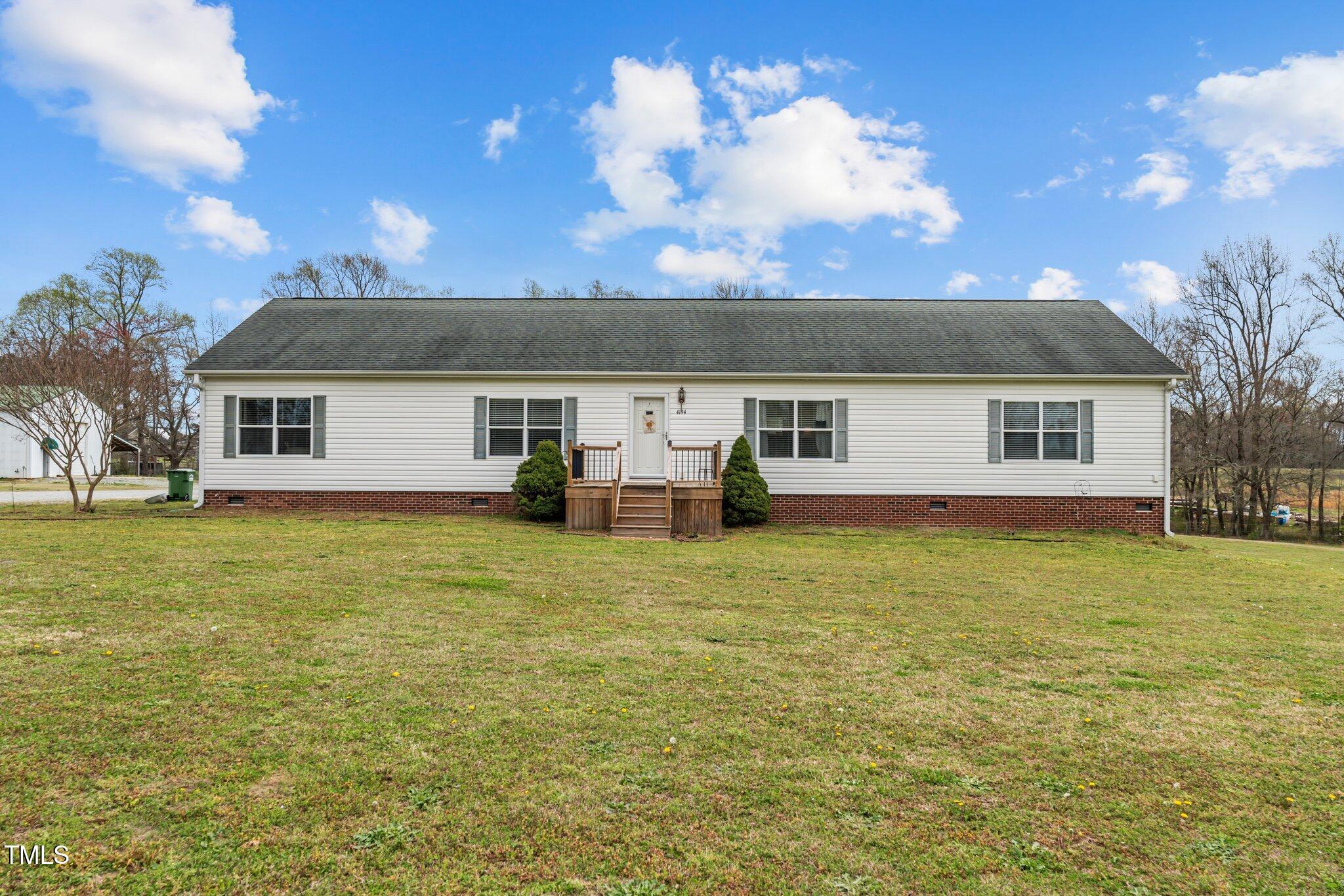 4194 Abattoir Road Property Photo