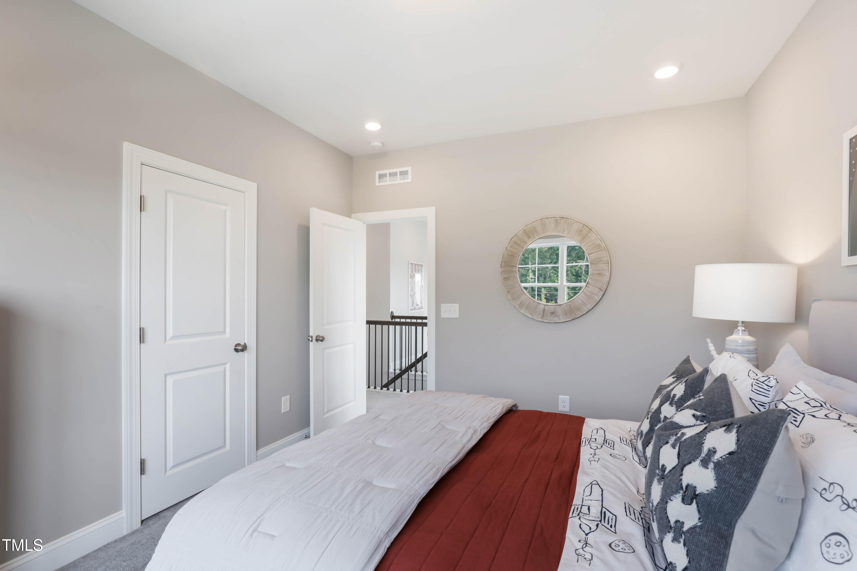 800 Emerald Bay Circle Property Photo 26