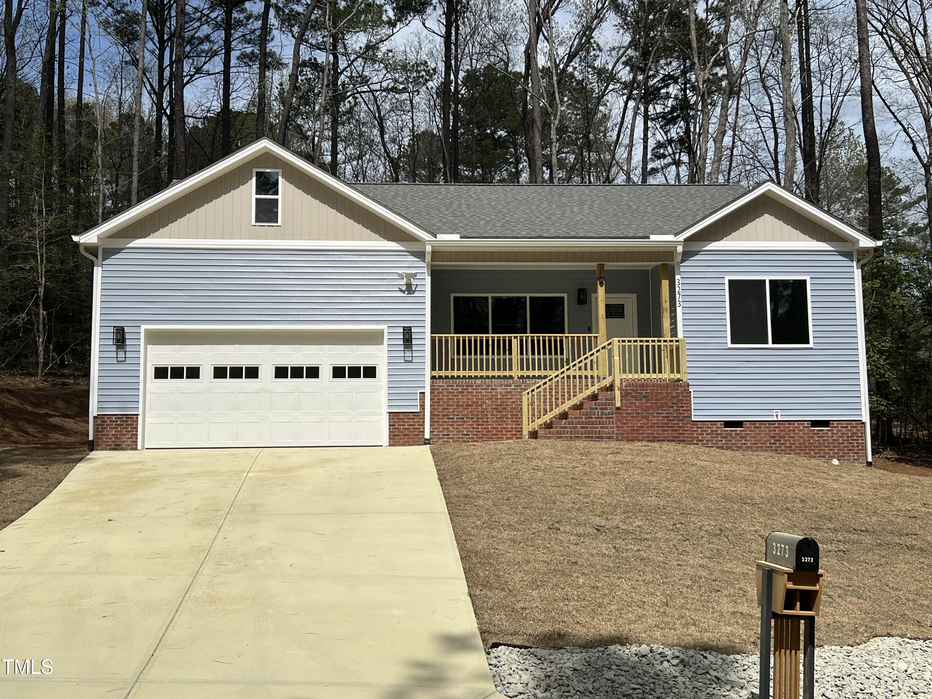 3273 Argyll Drive Property Photo