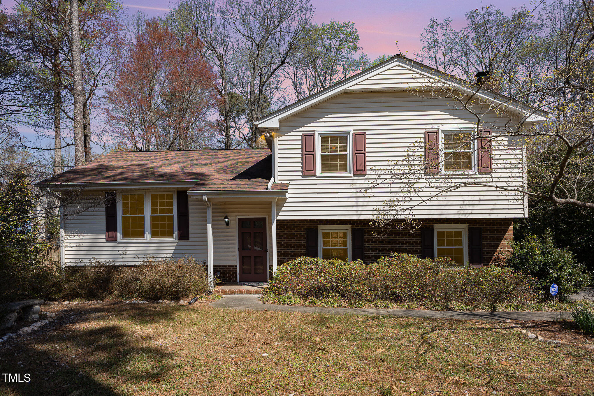 615 Sloan Drive Property Photo