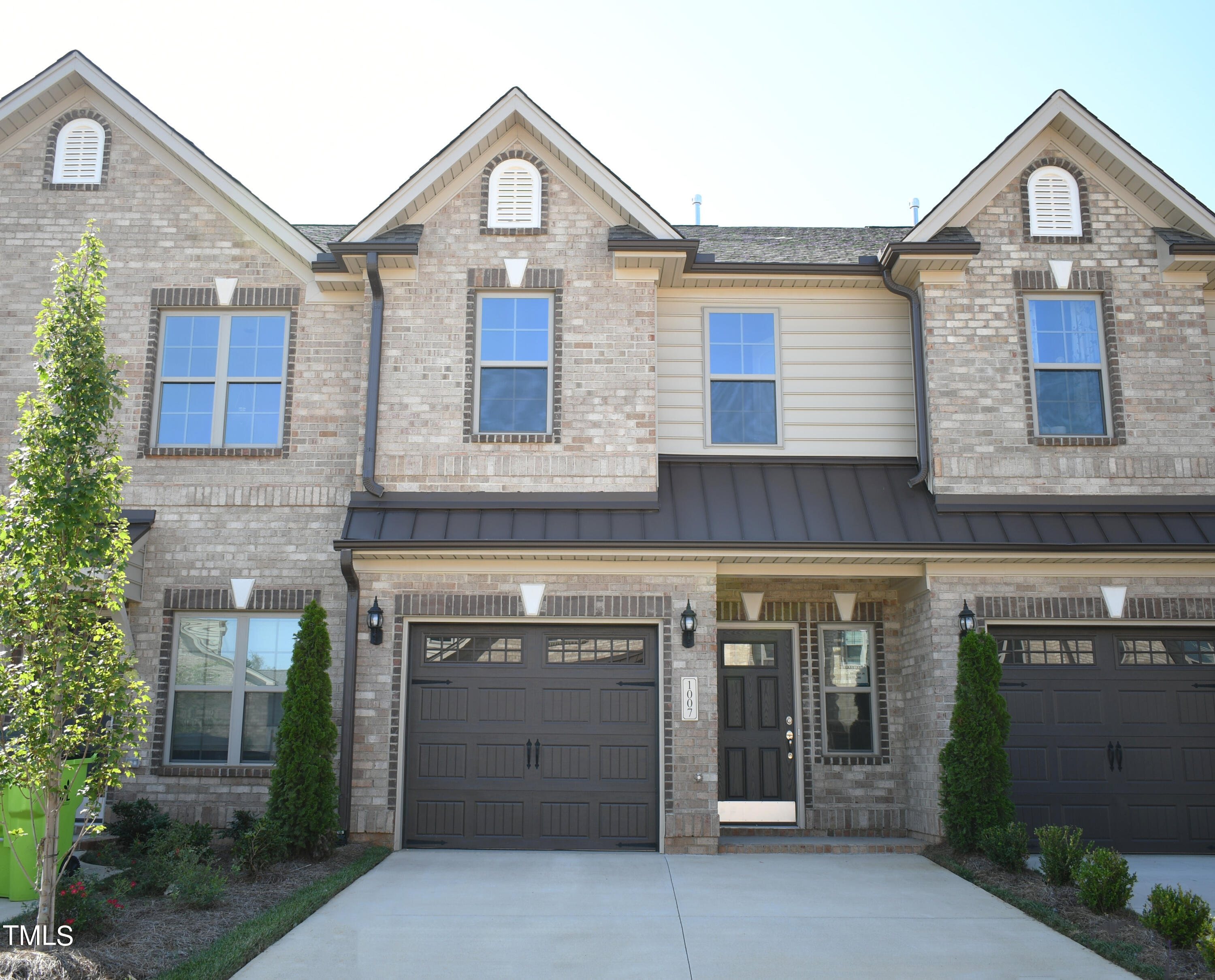 1043 Beechcraft Drive # 120 Property Photo